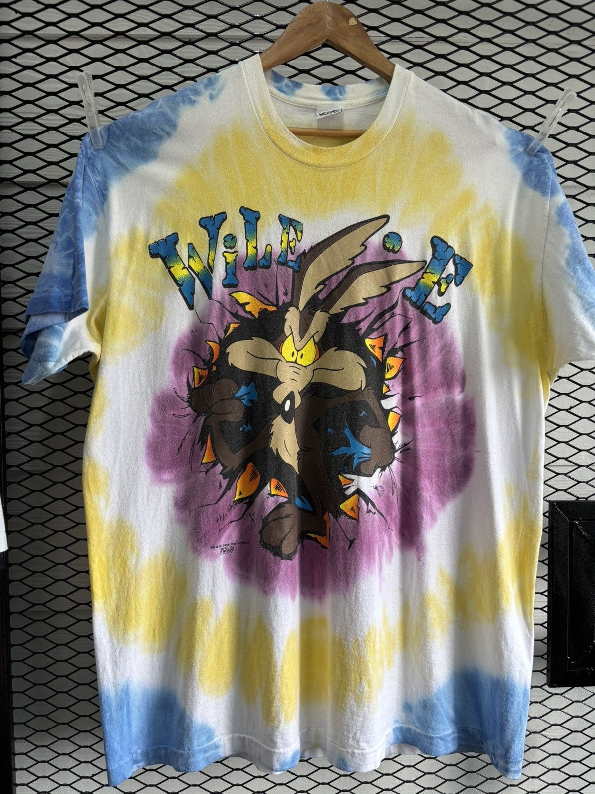 Vintage × Warner Bros Vintage Tie Dye Coyote 1995 shirt Size US XXL / EU 58 / 5 - 1 Thumbnail