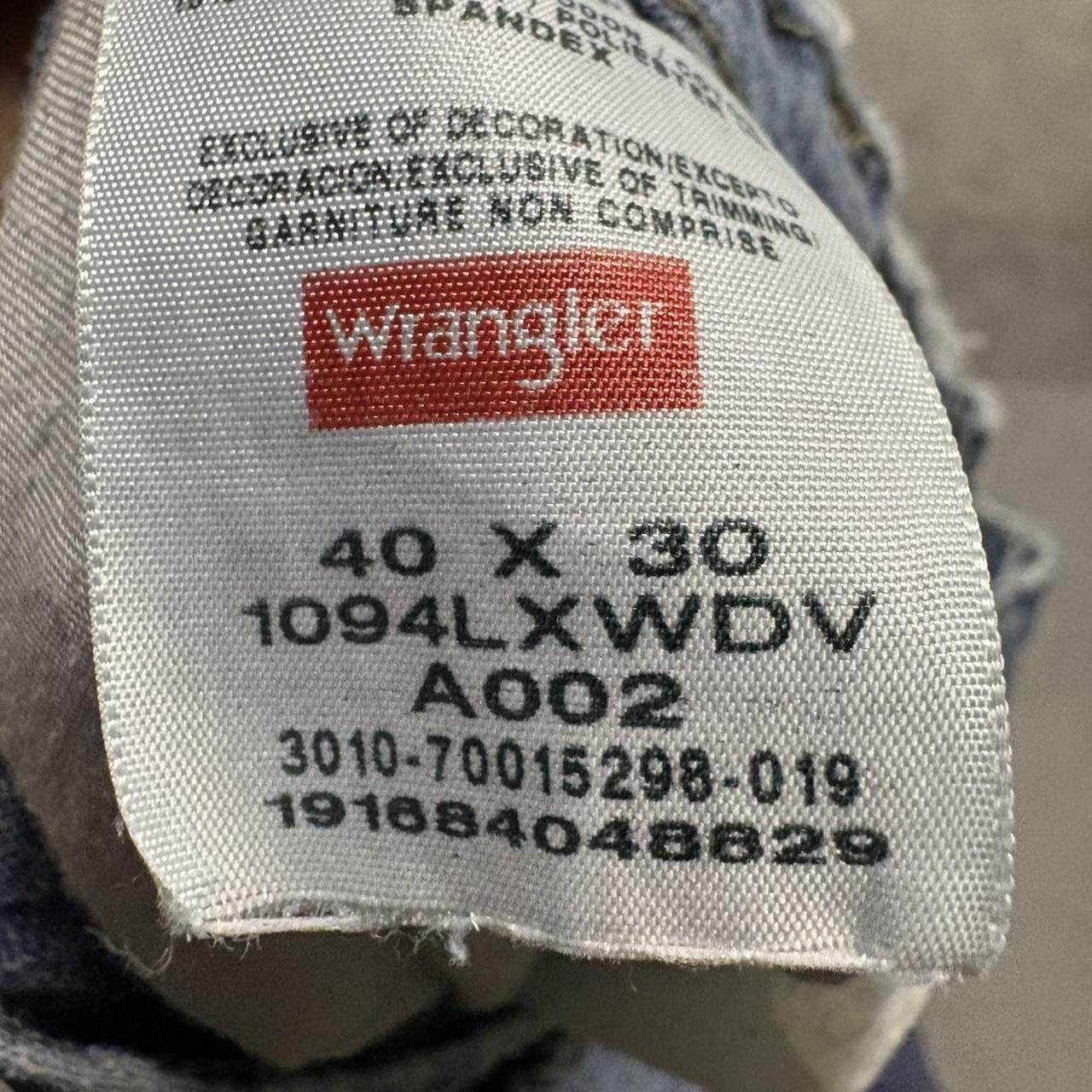 Vintage Vintage Y2K/2000s Super Baggy Carpenter Workwear Style Medium Wash Denim Jeans! Size US 40 / EU 56 - 8 Thumbnail