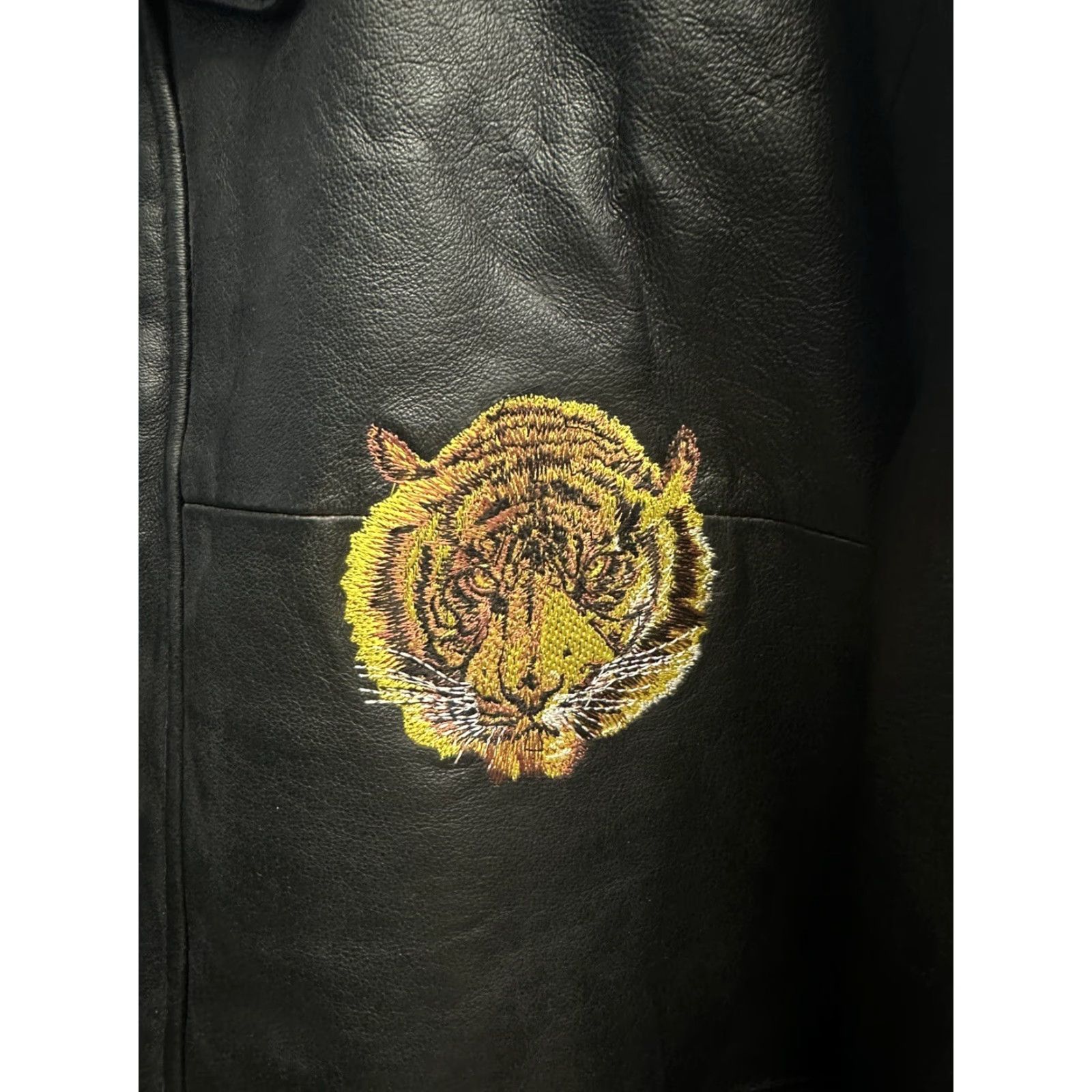 Vintage VINTAGE oscar piel Bengal tiger leather jacket Mens Medium NWT deadstock Black Zip Bomber Size US M / EU 48-50 / 2 - 6 Thumbnail