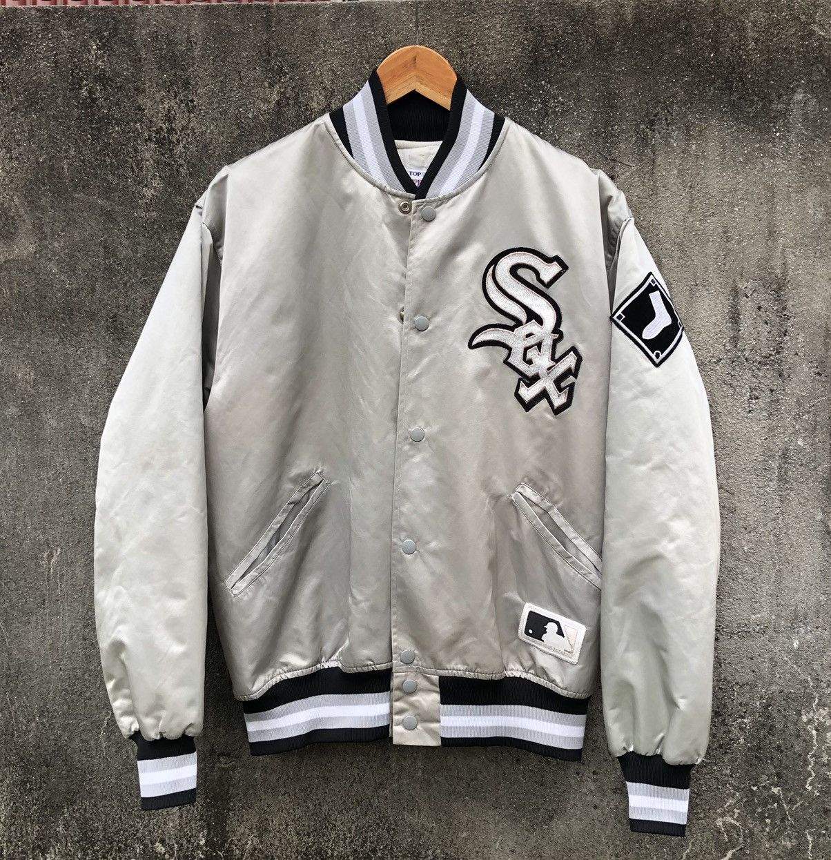 Vintage Vintage Felco MLB Chicago Sox Quilted Satin Bomber Jacket 🇺🇸 Size US L / EU 52-54 / 3 - 10 Thumbnail