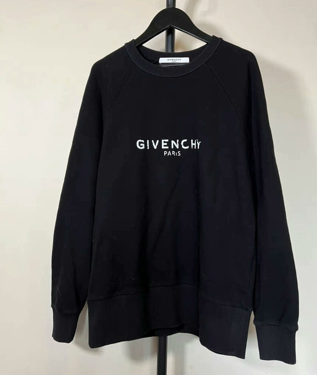 Givenchy Givenchy Black Distressed Logo Sweatshirt Size US XS / EU 42 / 0 - 1 Thumbnail
