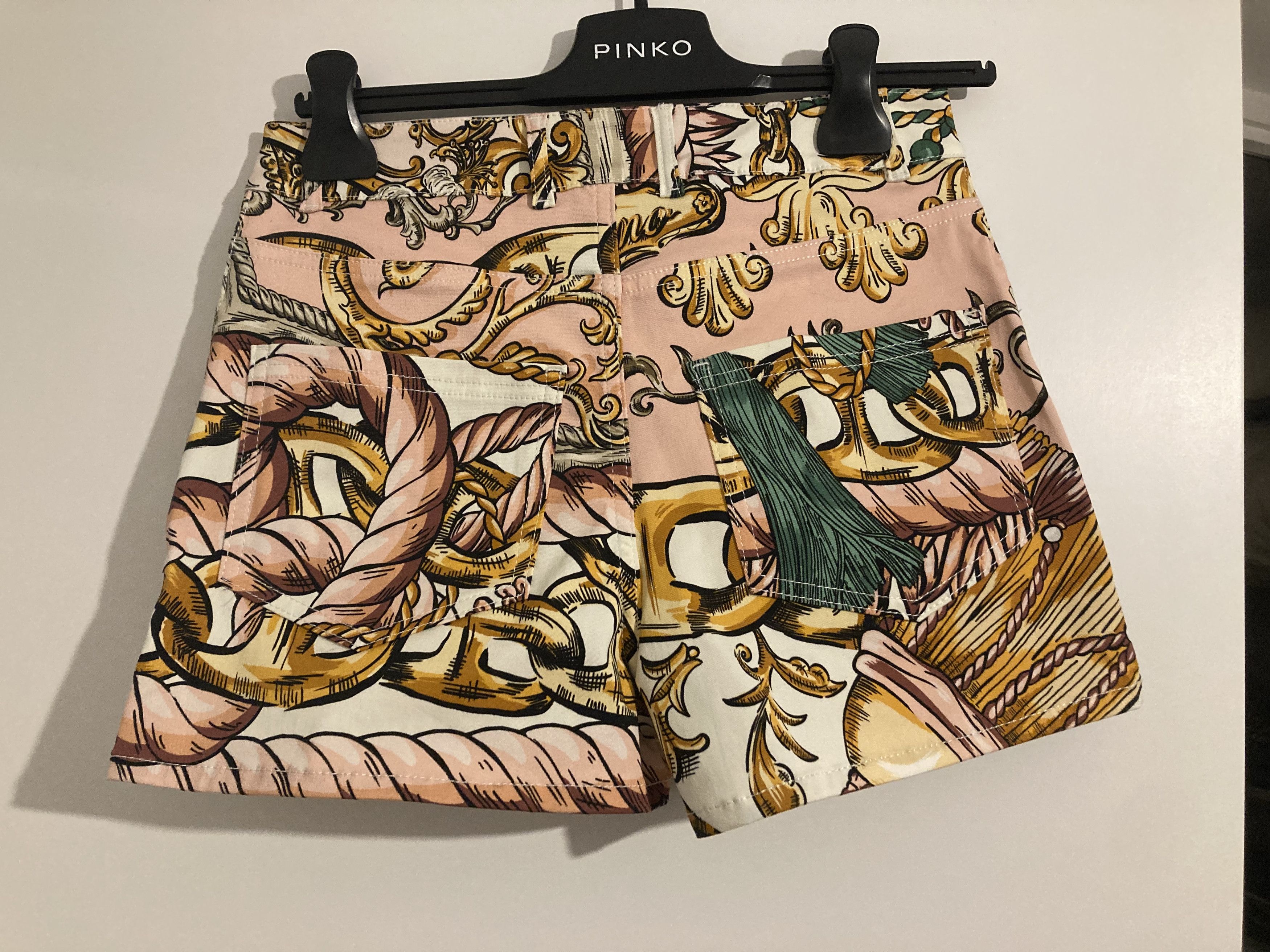 Moschino Moschino shorts size 6 USA(40 IT/W24) Size 24" / US 00 / IT 34 - 2 Thumbnail