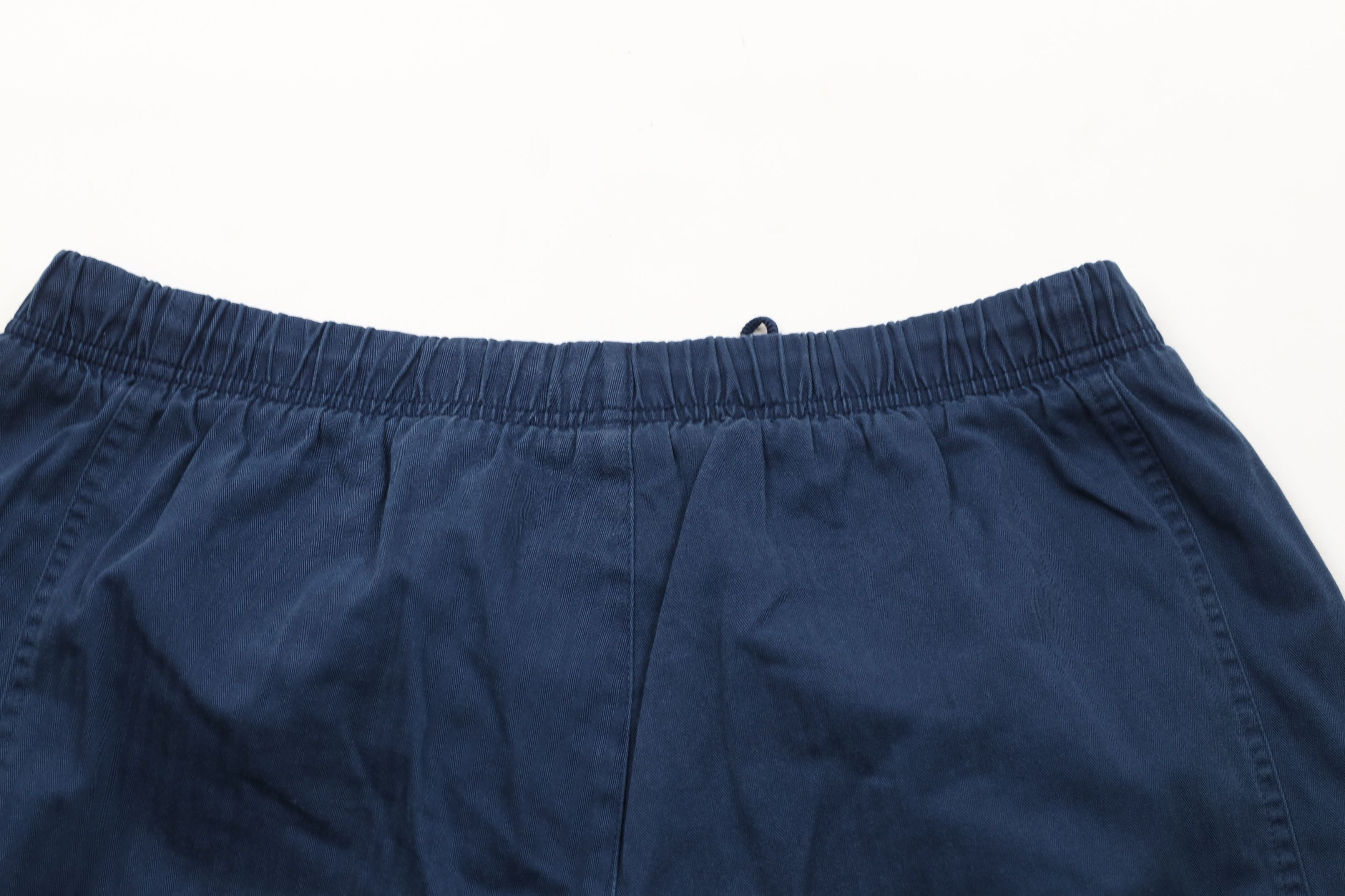 Nike Vintage Nike Scott Mini Swoosh Herringbone Cargo Shorts Size US 34 / EU 50 - 11 Thumbnail