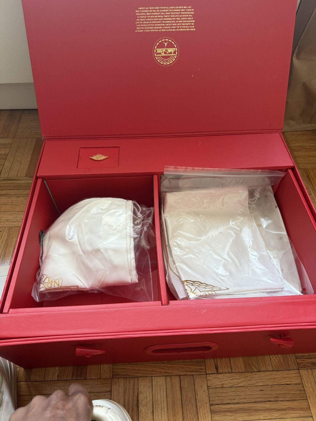 Just Don × Nike 2016 Nike Air Jordan 2 Just Don Beach DS Brand New with Box Size US 9.5 / EU 42-43 - 2 Thumbnail