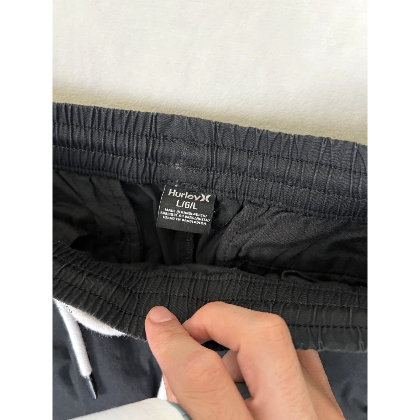Hurley VINTAGE Hurley Chino Shorts Mens L Black Elastic Waist Drawstring Beach Y2K Size US 33 - 3 Thumbnail