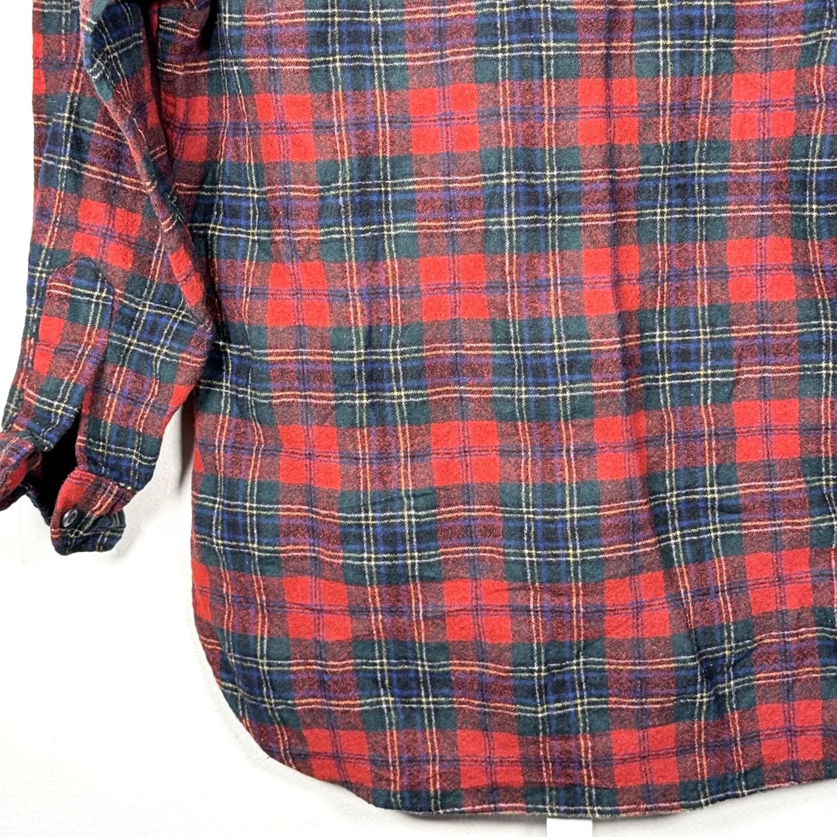 Pendleton Vintage Pendleton Shirt Men Green Red Plaid Long Sleeve Medium Wool Virgin Button-Up Size US M / EU 48-50 / 2 - 7 Thumbnail