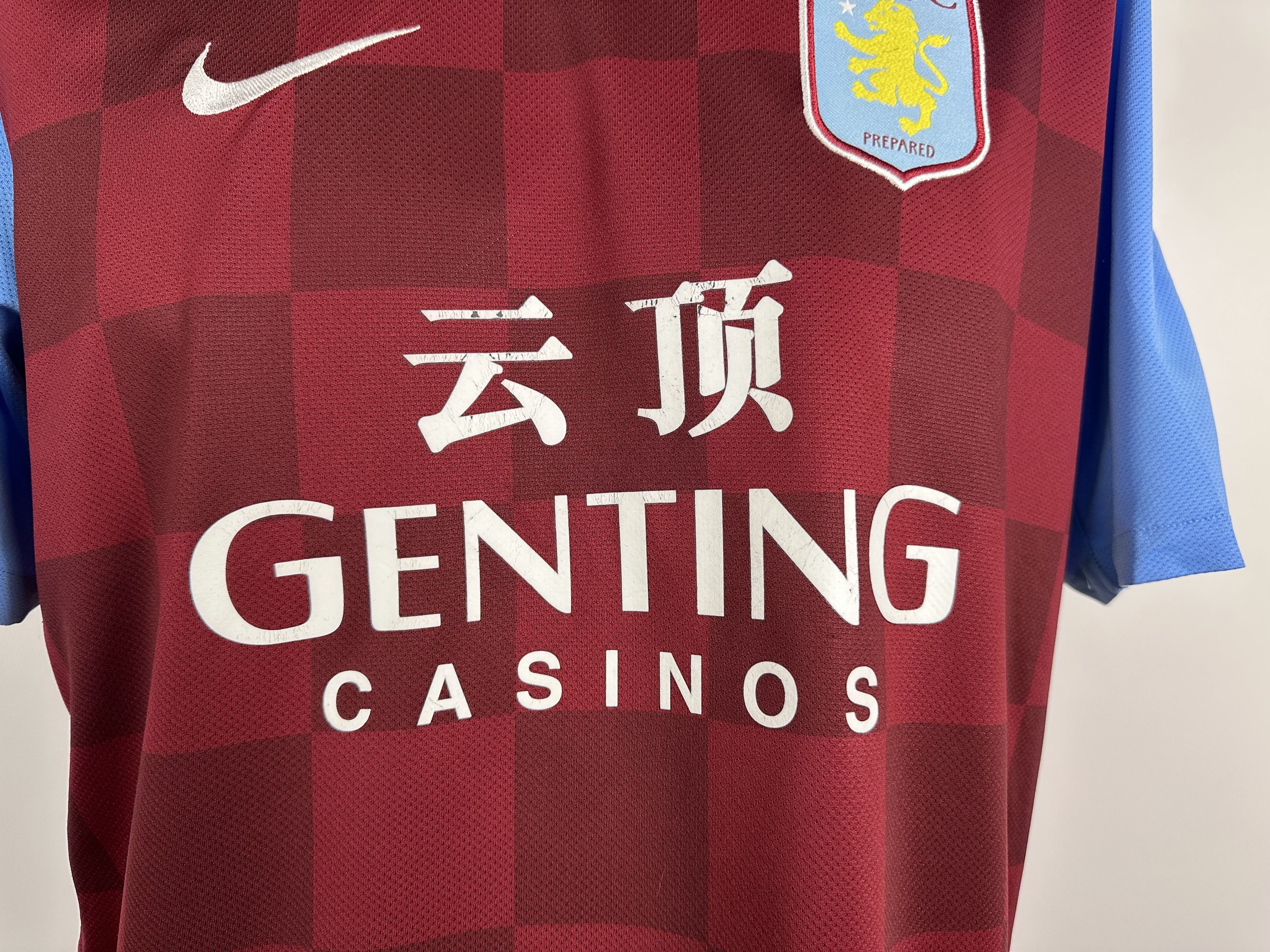 Nike ASTON VILLA 2011 2012 Football Shirt Soccer Jersey Nike L Size US L / EU 52-54 / 3 - 5 Thumbnail