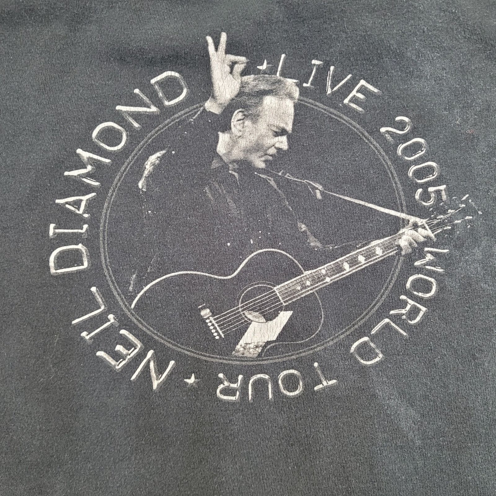 Gildan Vintage Neil-Diamond Shirt 2XL 26x27 World Tour 2005 Y2K Size US XXL / EU 58 / 5 - 10 Thumbnail