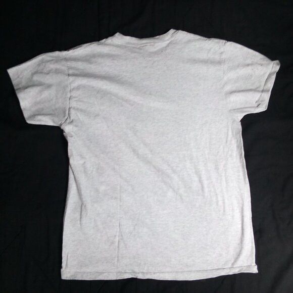 Disney Vintage Club Disney Thousand Oaks Mickey Mouse T-Shirt Size US L / EU 52-54 / 3 - 6 Thumbnail