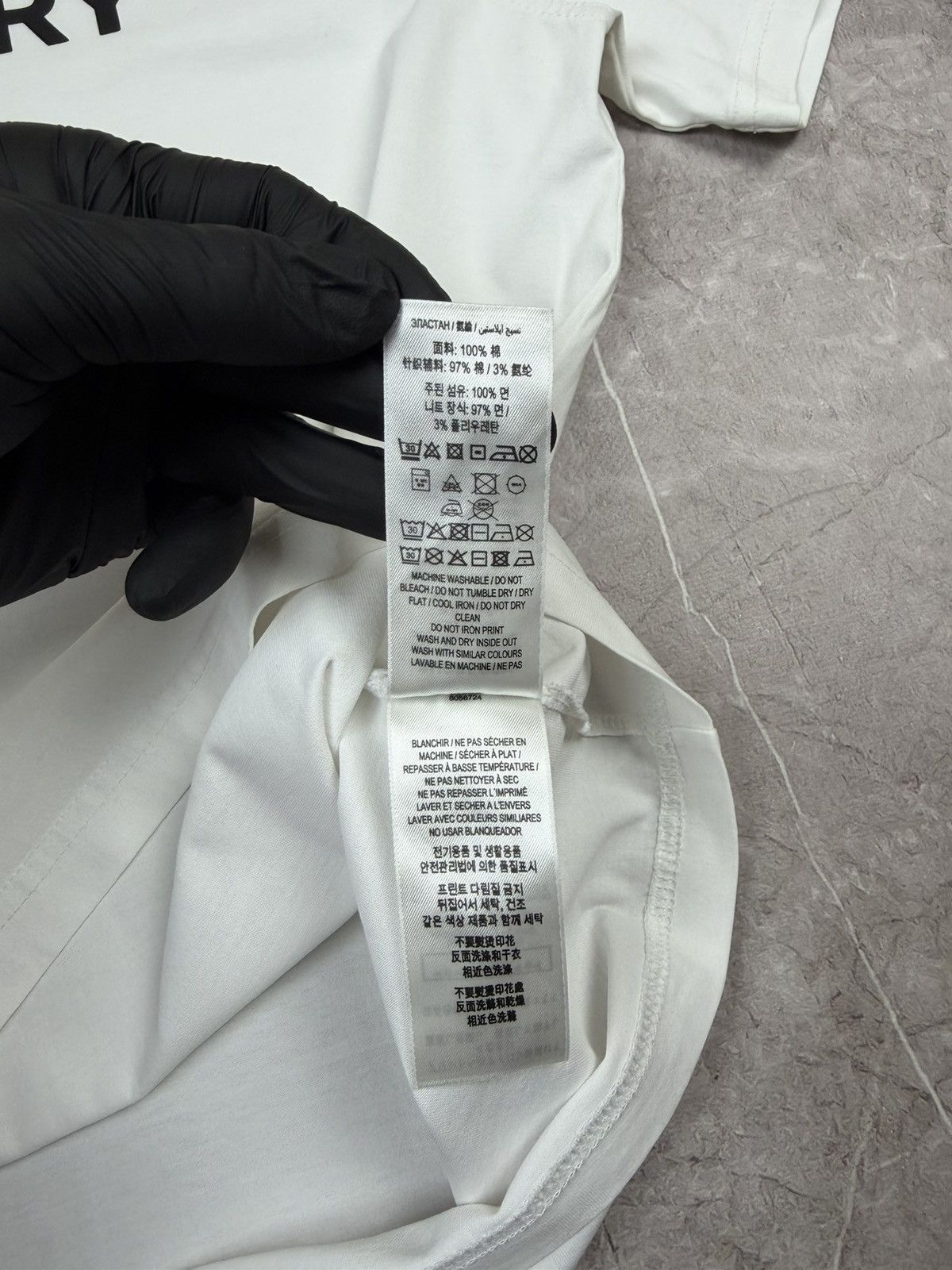 Burberry Burberry London Big Logo T-shirt M Size US M / EU 48-50 / 2 - 11 Thumbnail