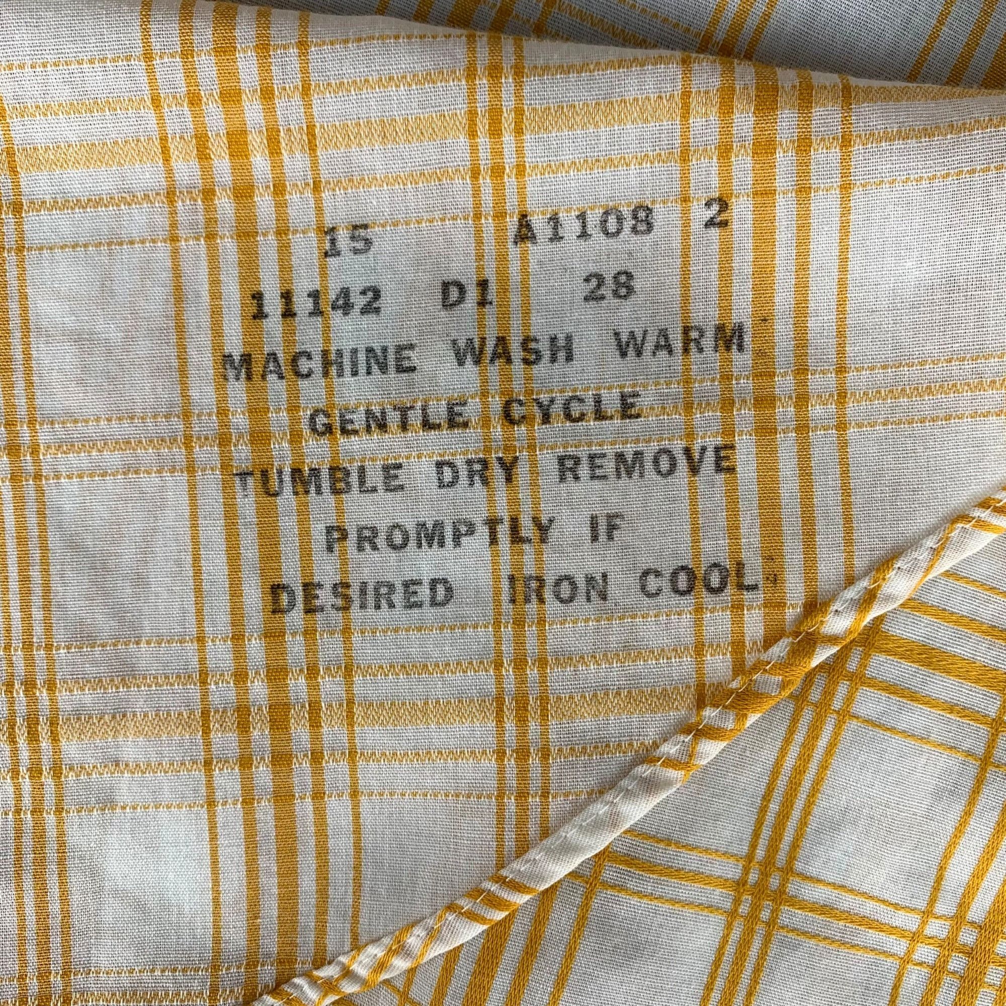 Van Heusen Van Heusen Hampshire House Plaid Grandpacore Shirt Vintage Size US M / EU 48-50 / 2 - 5 Thumbnail