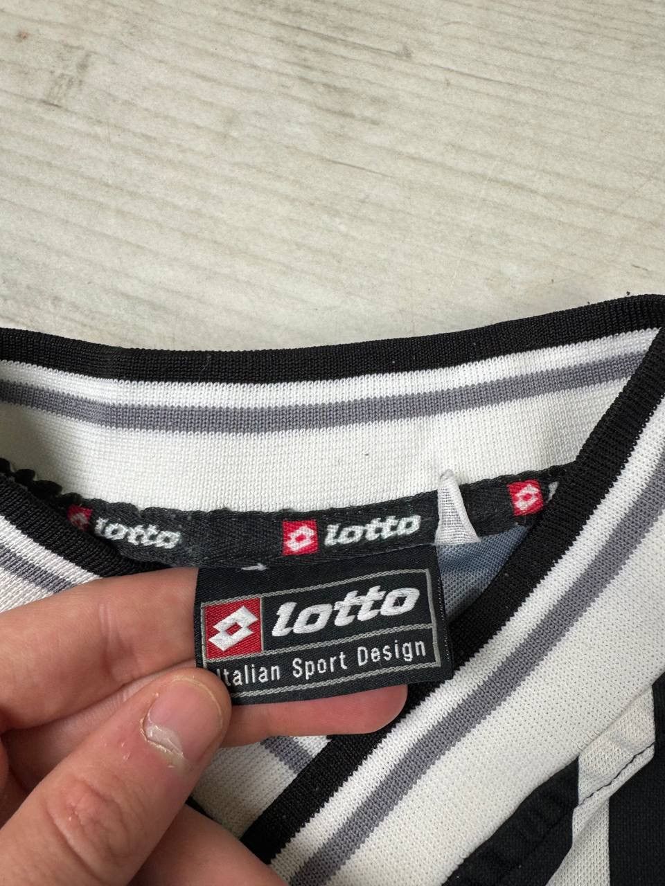 Lotto Sport Vintage Lotto Juventus 2000 2001 Training Shirt Jersey Size US L / EU 52-54 / 3 - 7 Thumbnail