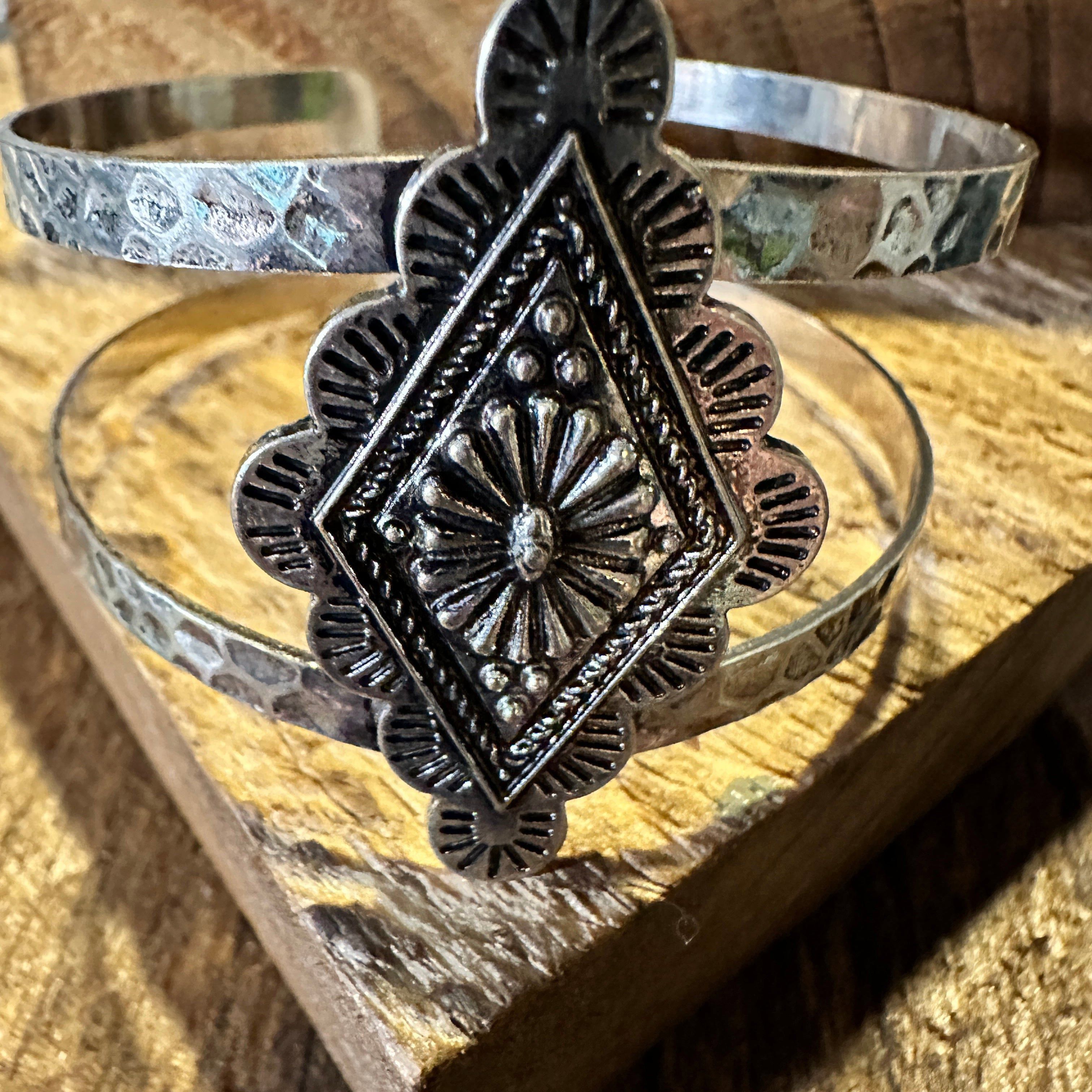 Other Boho Vintage Chic Southwestern Concho Open Cuff Bracelet, Gi Size ONE SIZE - 2 Thumbnail