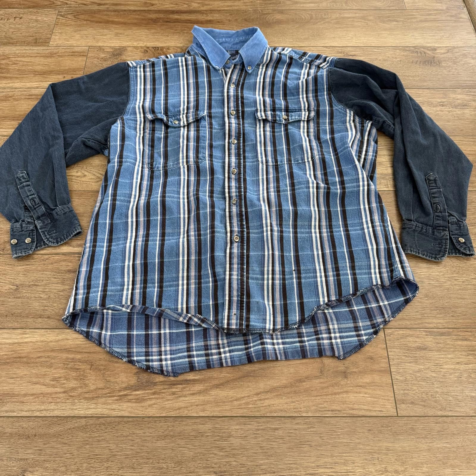 Wrangler Vintage Wrangler Western Denim Brushpopper Shirt Cowboy Size US XL / EU 56 / 4 - 1 Thumbnail