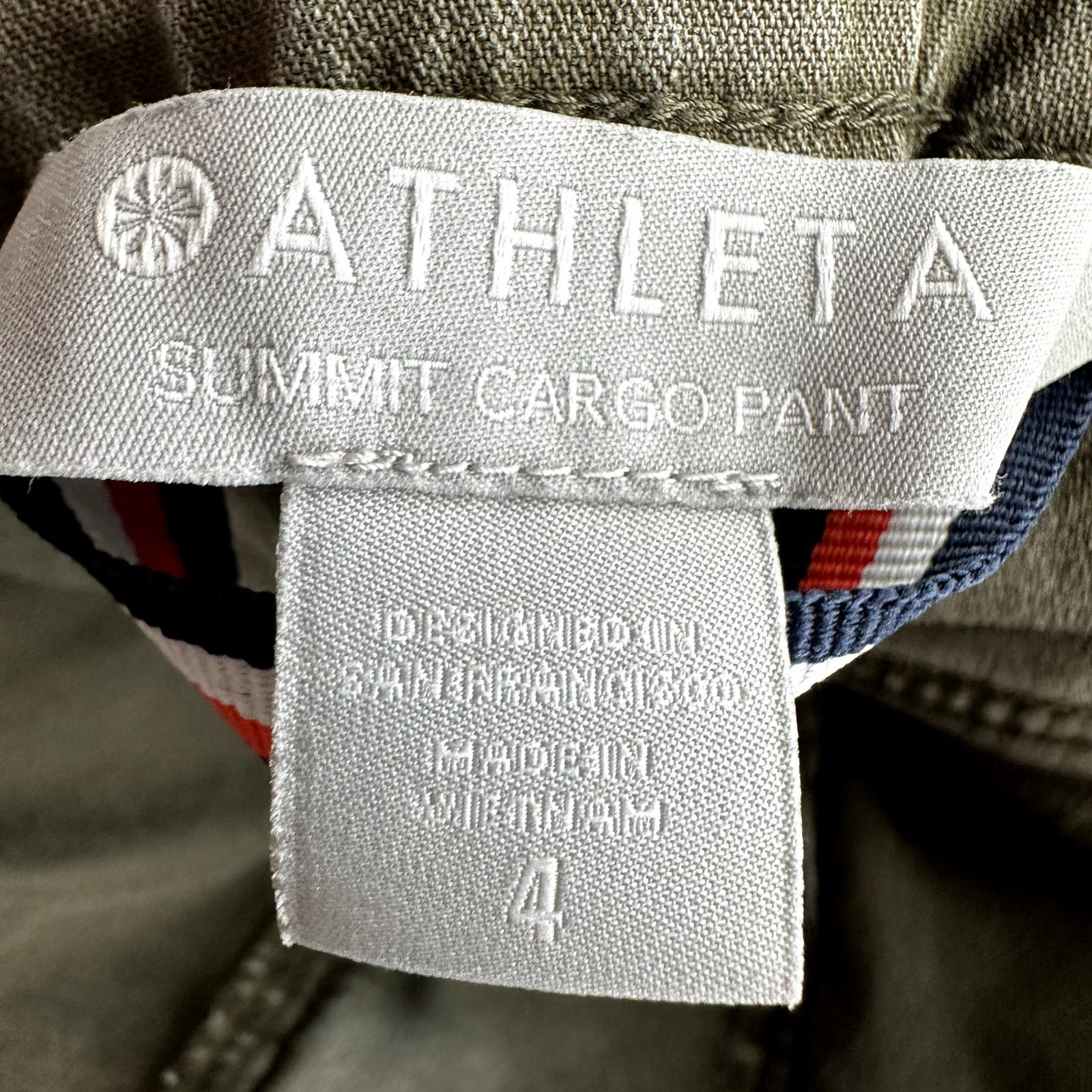 Athleta Athleta Summit Cargo Pants Side Striped Pockets Green 4 Size 27" / US 4 / IT 40 - 3 Thumbnail