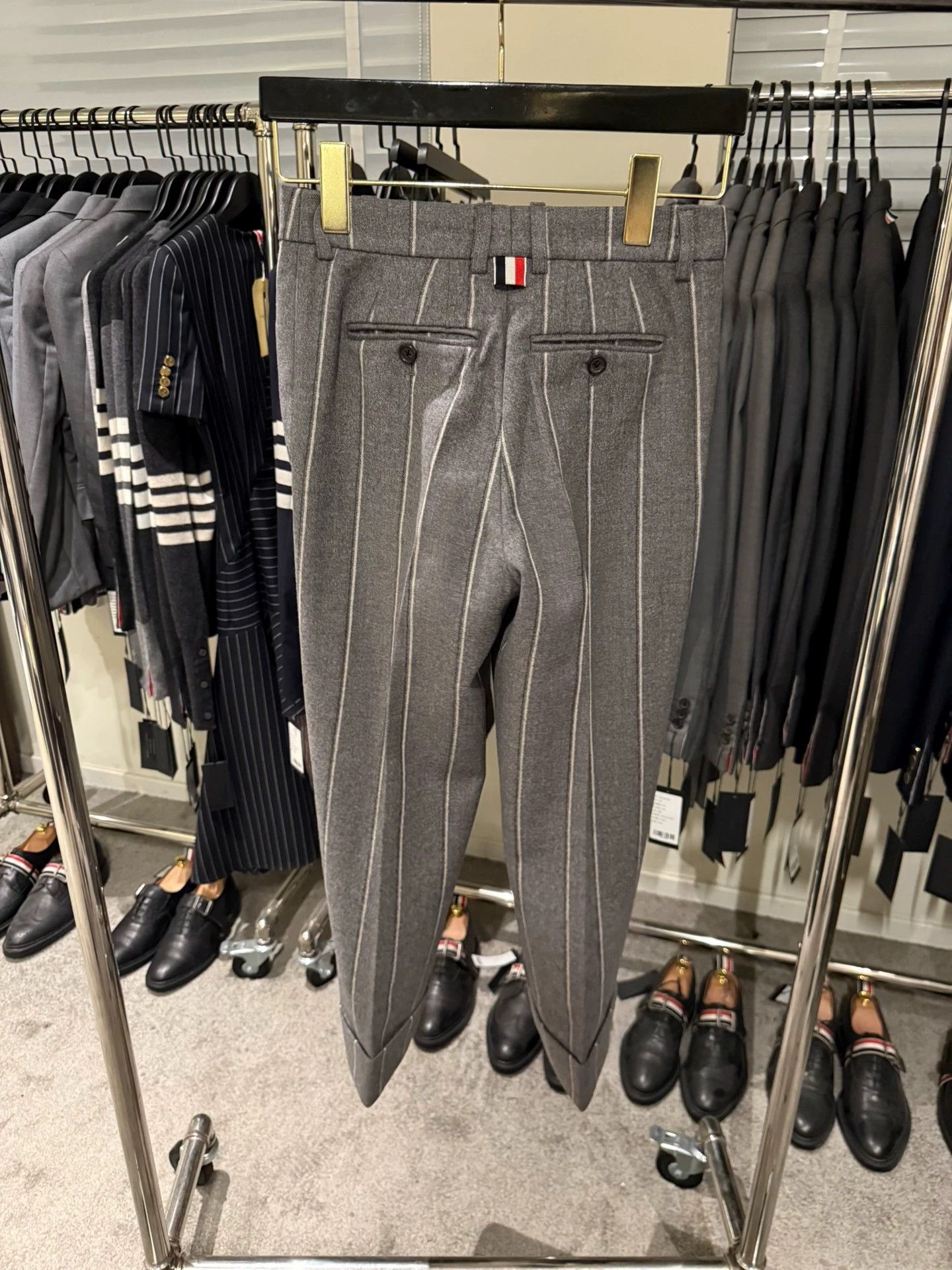 Thom Browne Thom Browne Wmns Rare Med Gray Stripe Trousers Size36 Size 25" / US 0 / IT 36 - 2 Thumbnail