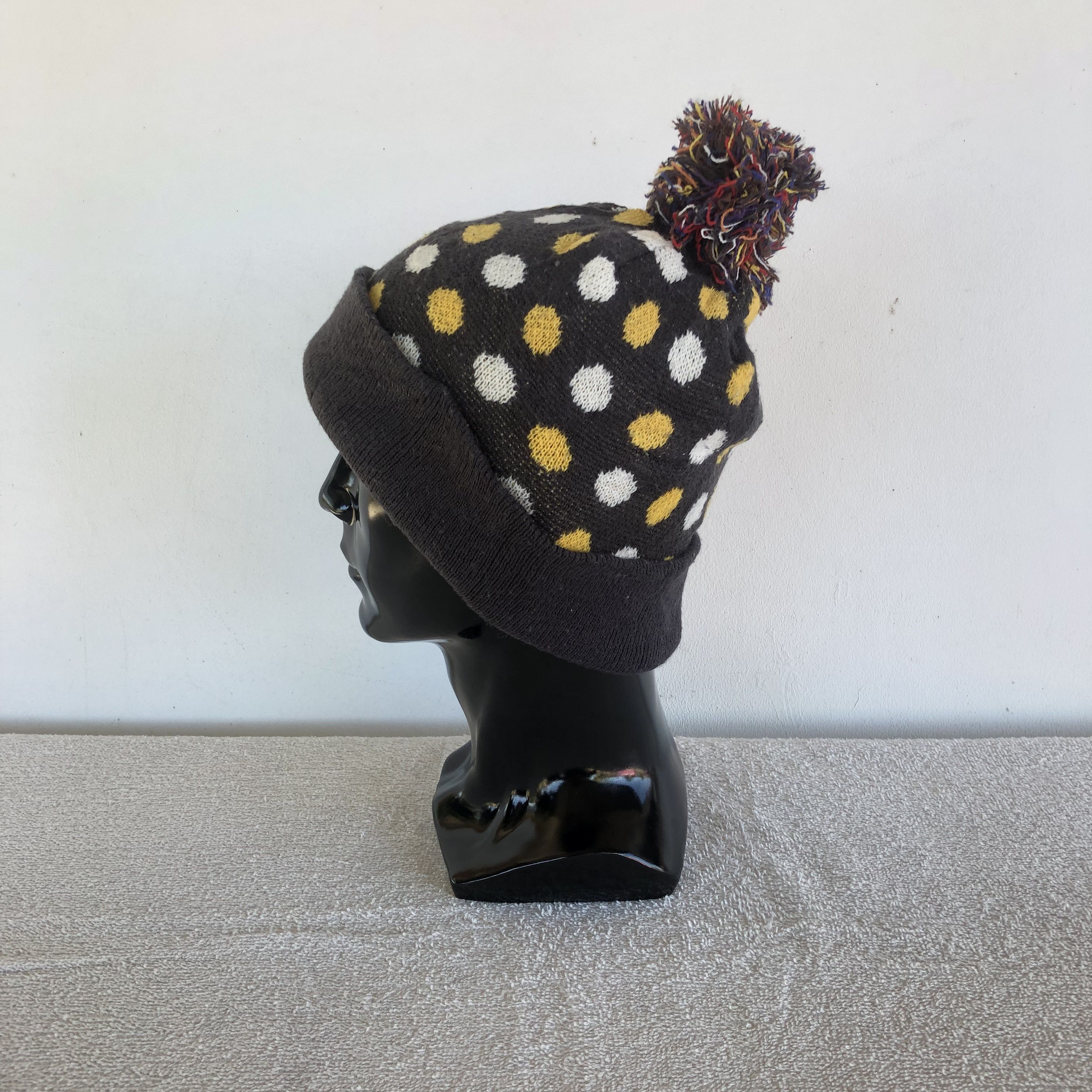 Japanese Brand Vintage Polkadot Beanie Knitted Pom Pom Snow Caps Hats Size ONE SIZE - 4 Thumbnail