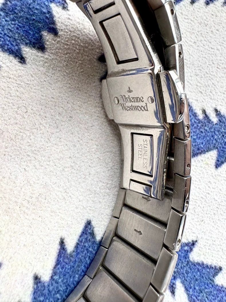 Vivienne Westwood Vivienne Westwood An antique white dial dragon spine watch Size ONE SIZE - 5 Thumbnail