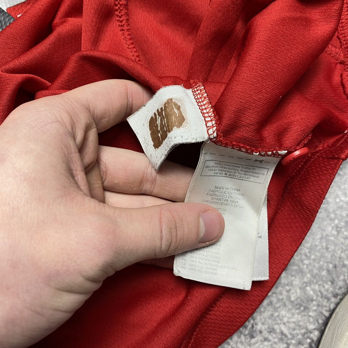 Adidas Vintage Adidas Liverpool 2010 Rare red Team soccer jersey Size US S / EU 44-46 / 1 - 14 Thumbnail