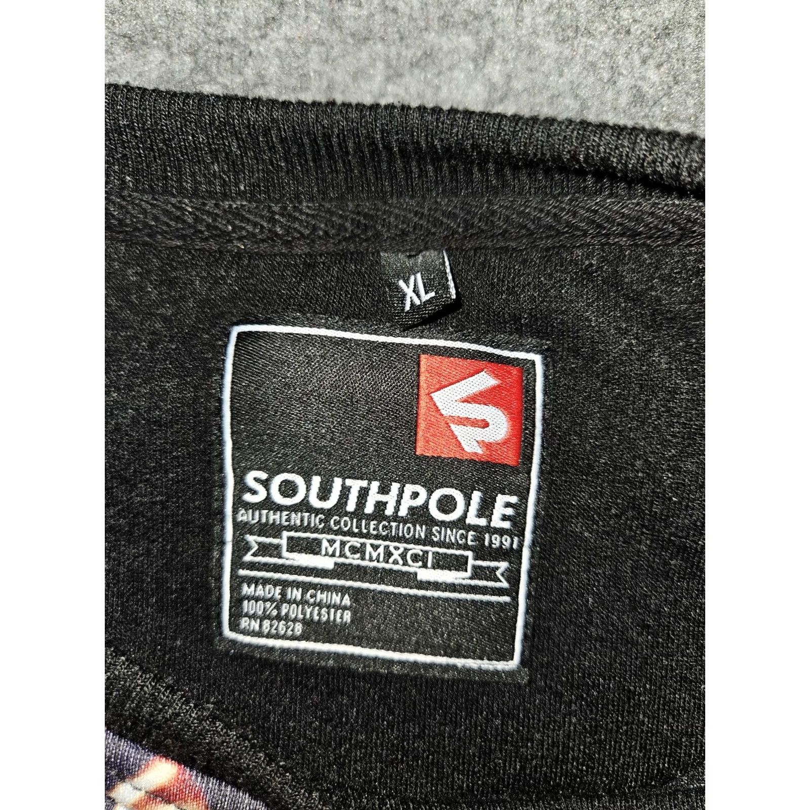 Southpole Southpole Sweatshirt Mens XL Multicolor Stained Glass Angel Graphic Pullover Size US XL / EU 56 / 4 - 2 Thumbnail
