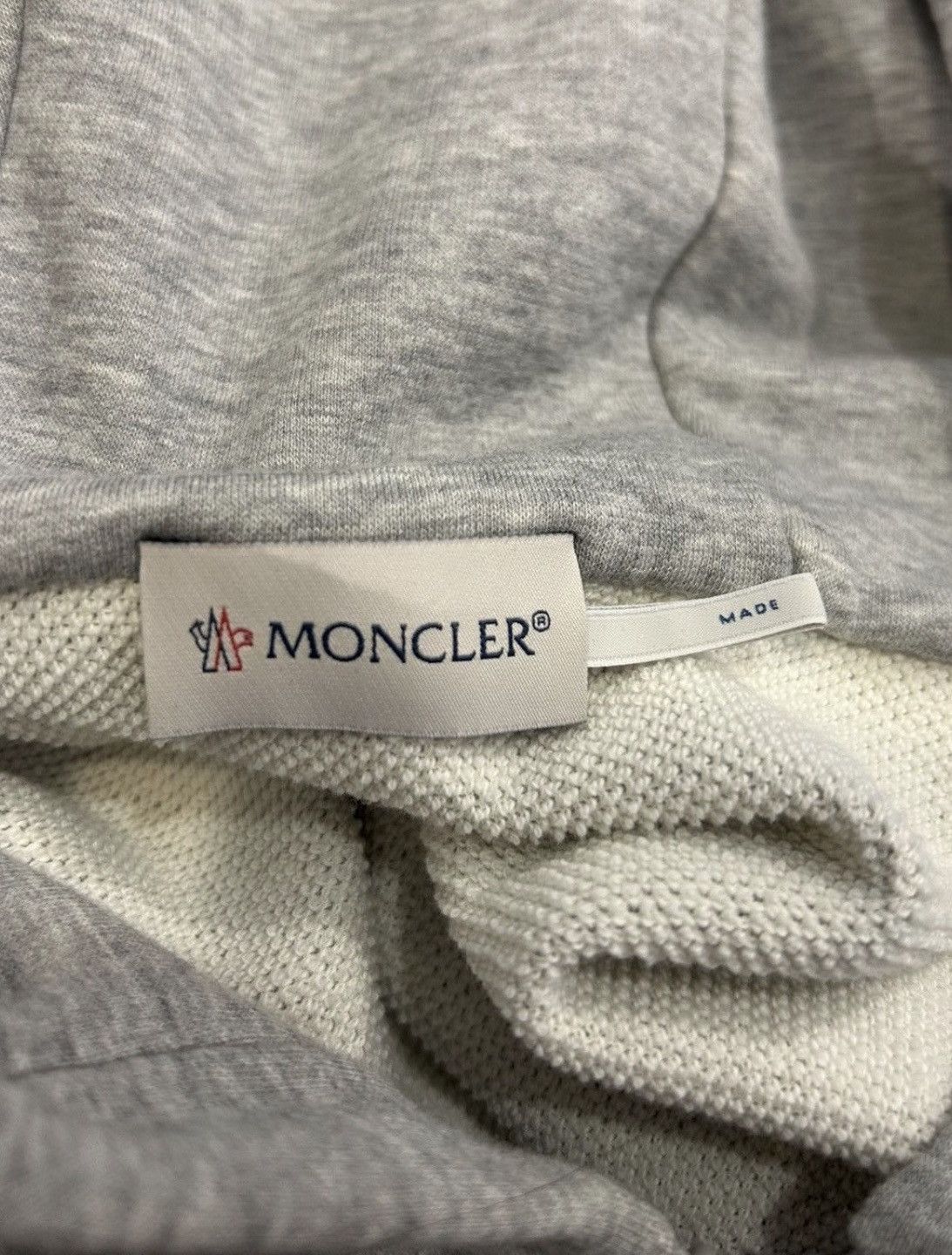 Moncler Moncler Raised Embossed Logo Hoodie Size US XXL / EU 58 / 5 - 6 Thumbnail