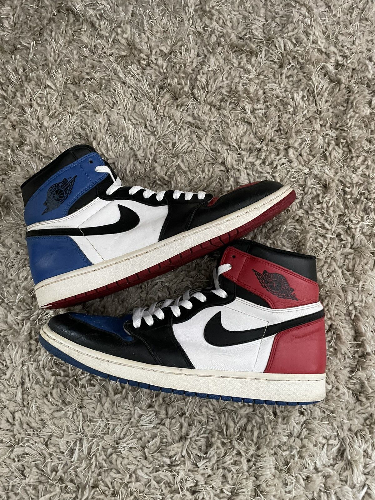Jordan Brand Jordan 1 Top 3 Size US 10.5 / EU 43-44 - 2 Thumbnail