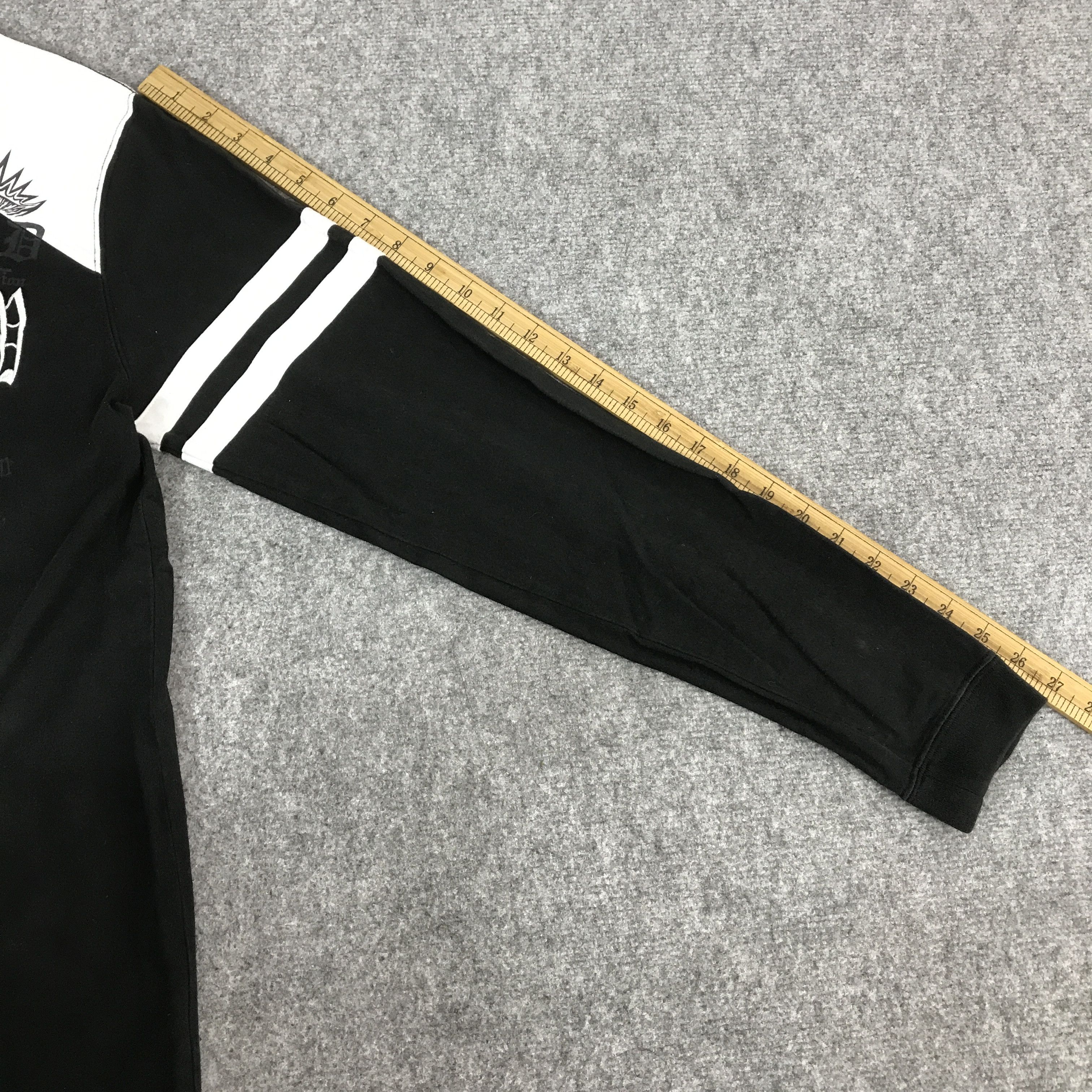 Japanese Brand more core division Embroidery Design Long sleeve T-shirt Size US L / EU 52-54 / 3 - 6 Thumbnail