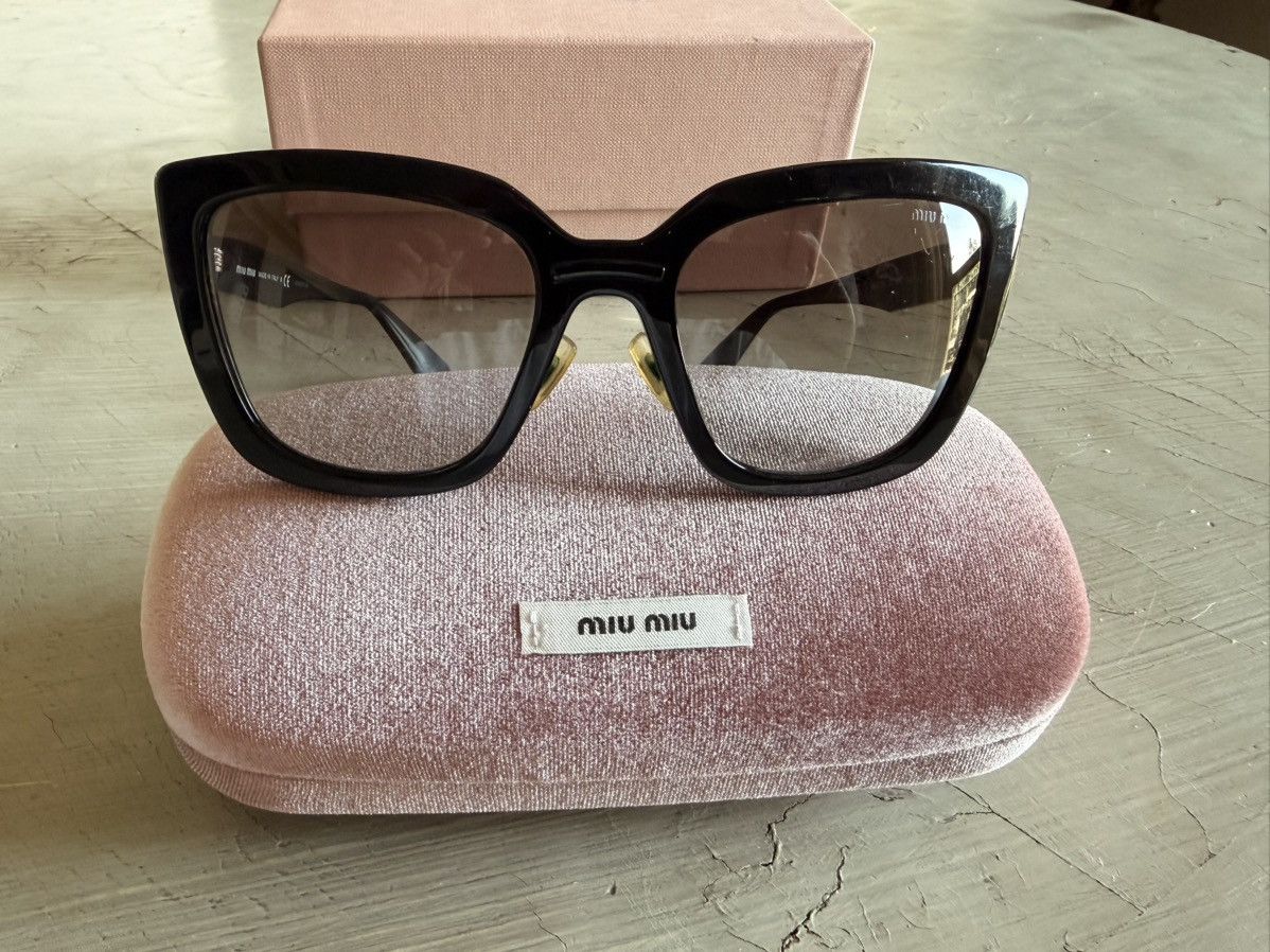Miu Miu MIU MIU Sunglasses Size ONE SIZE - 1 Thumbnail