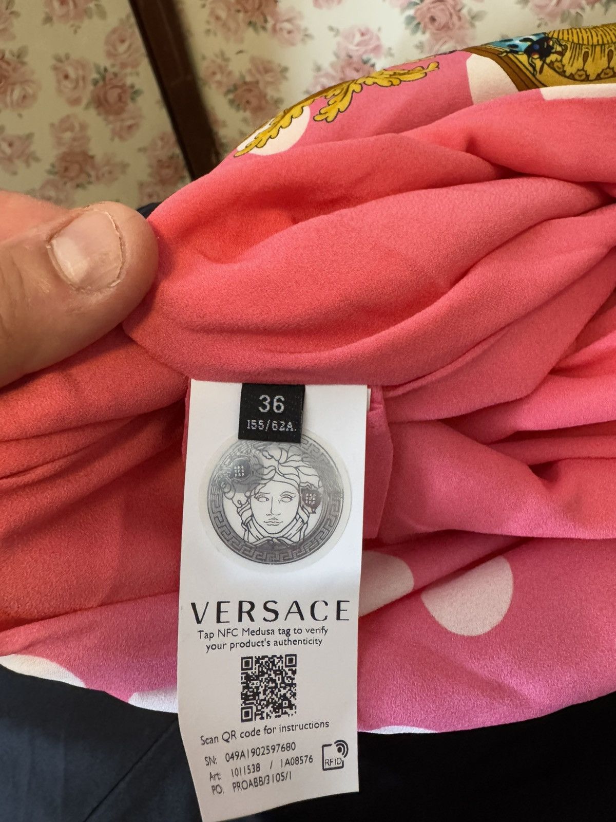 Versace Versace ruched polka-dot pencil skirt with baroque print Size 25" / US 0 / IT 36 - 11 Thumbnail