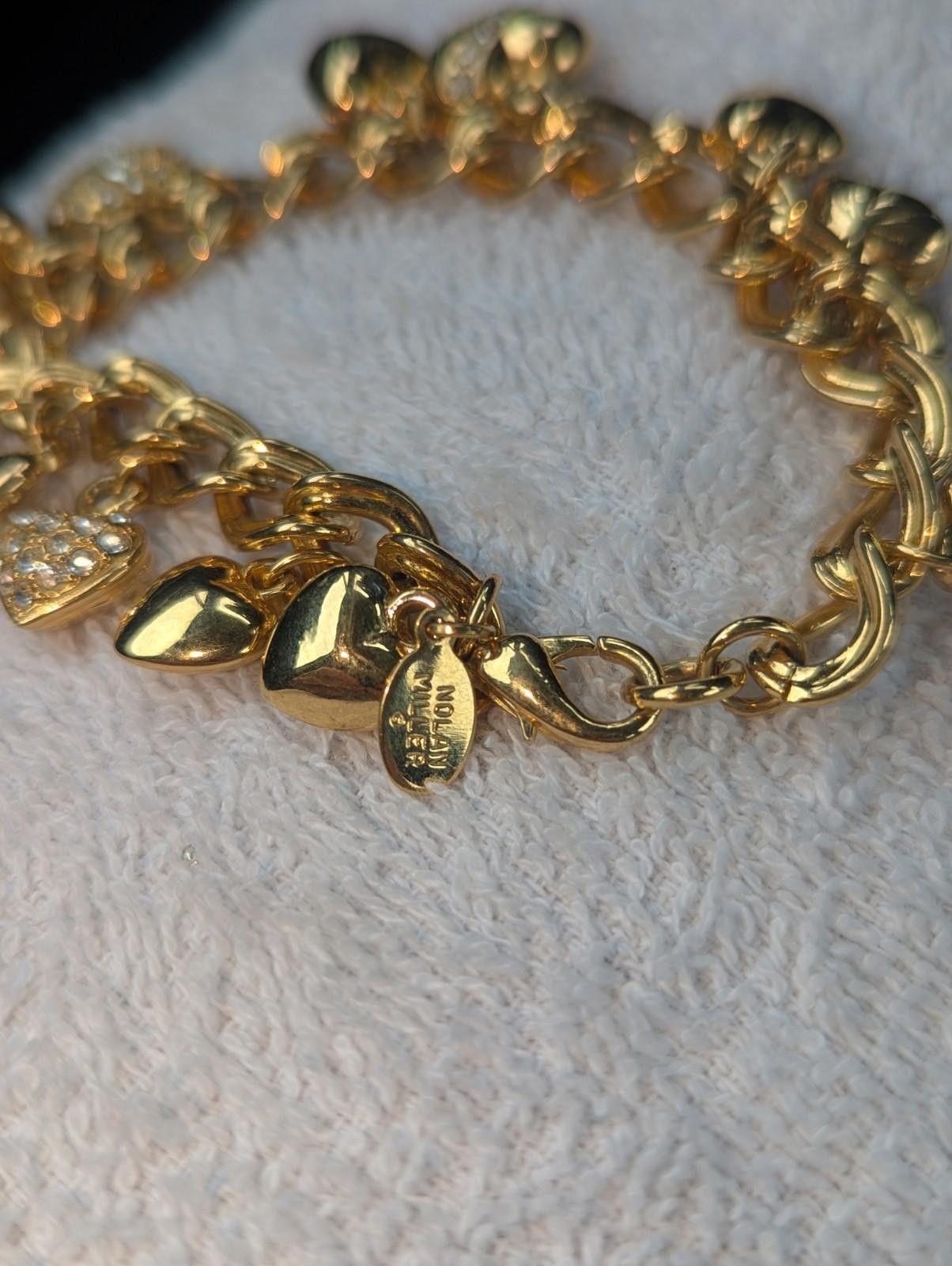 Designer VTG Nolan Miller Gold Tone Rhinestone Heart Charm Bracelet Size ONE SIZE - 3 Thumbnail