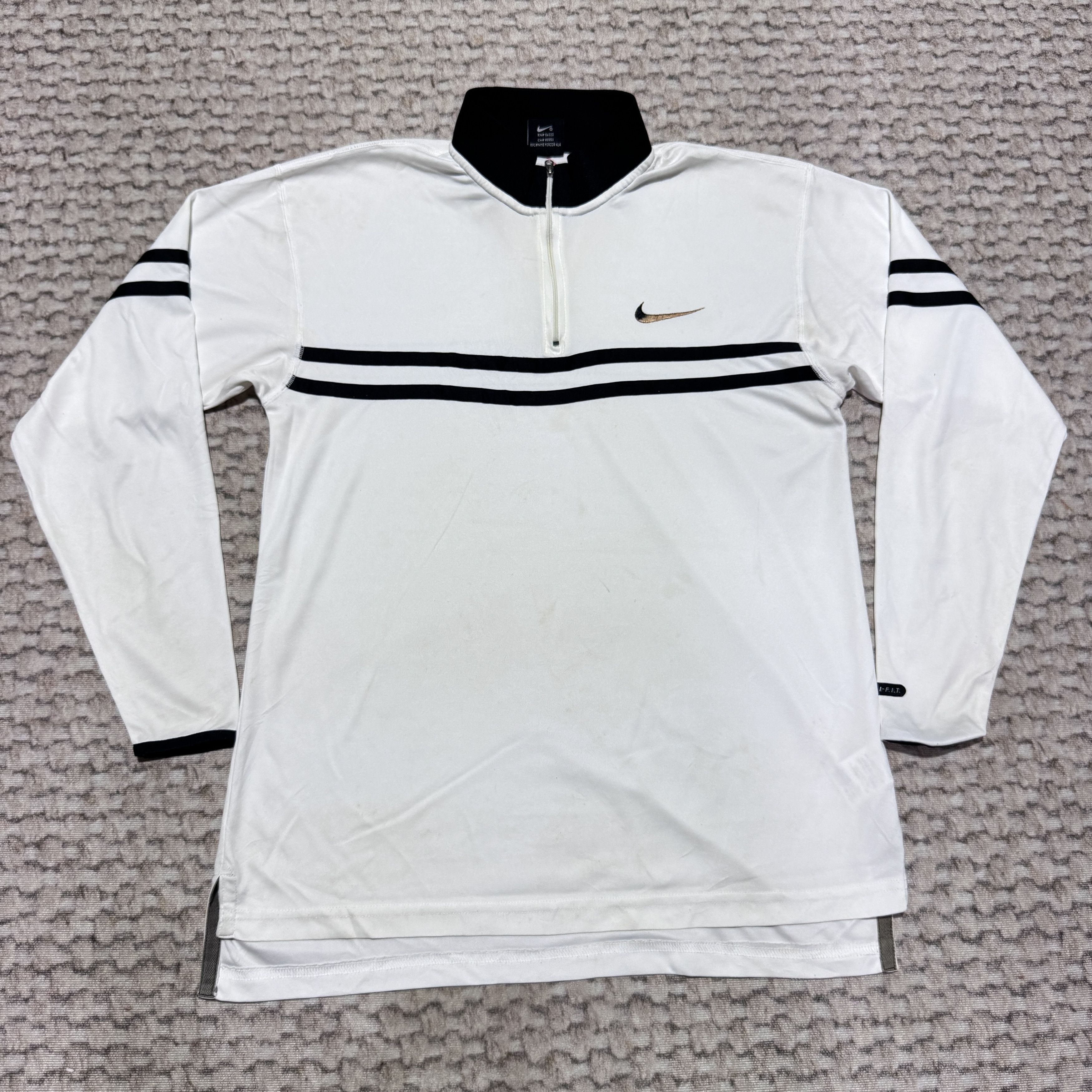 Sports Specialties Vintage Nike Tennis Agassi Dri-Fit Long Sleeve Jersey Dirty Size US S / EU 44-46 / 1 - 1 Thumbnail