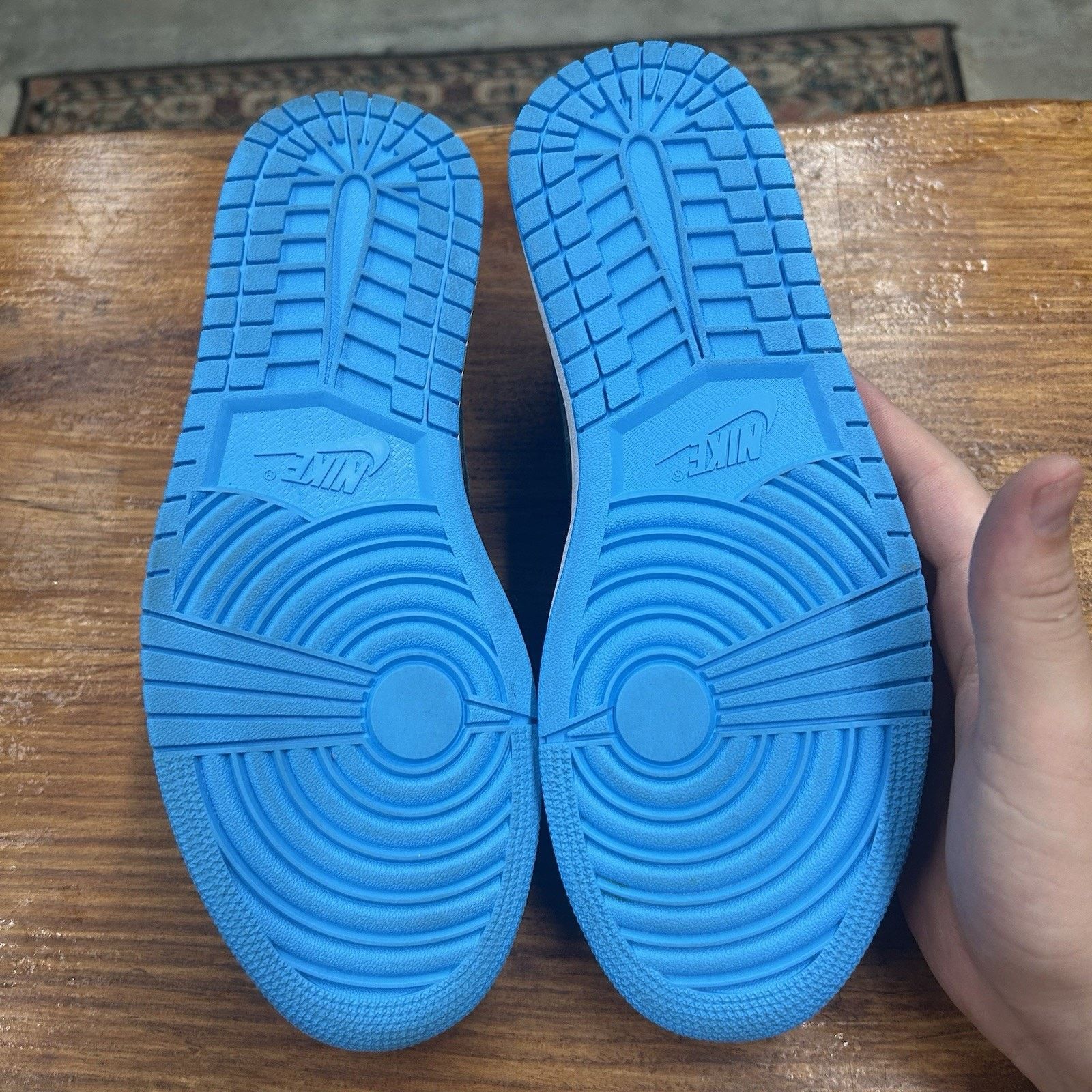 Jordan Brand Size 9.5 - Air Jordan 1 Retro OG Low UNC Size 11W Size US 9.5 / EU 42-43 - 9 Thumbnail