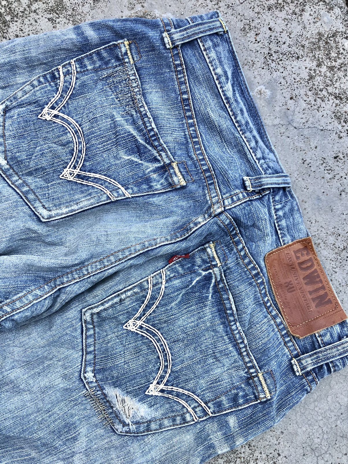 Edwin VINTAGE EDWIN BORO DISTRESSED DENIM Size US 31 - 9 Thumbnail