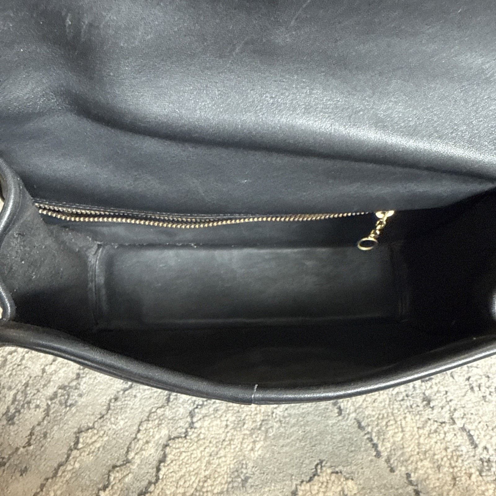 Coach Vintage Black Leather Coach Gilford Brass Touch Lock USA Size ONE SIZE - 10 Thumbnail
