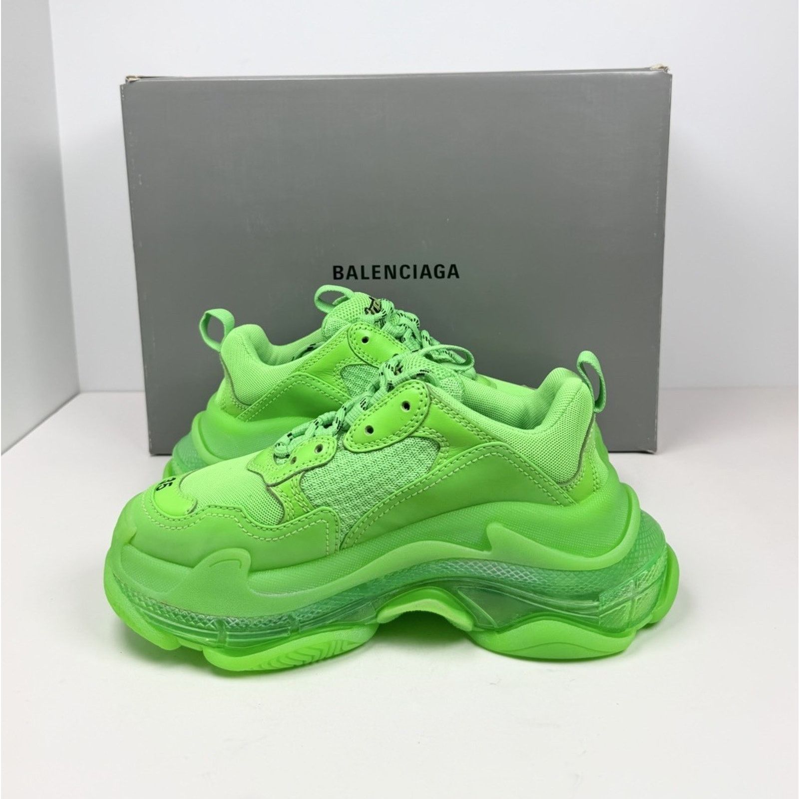 Balenciaga Size 35EU/5W - Balenciaga Triple S Fluo Green NEW Size US 5 / IT 35 - 6 Thumbnail