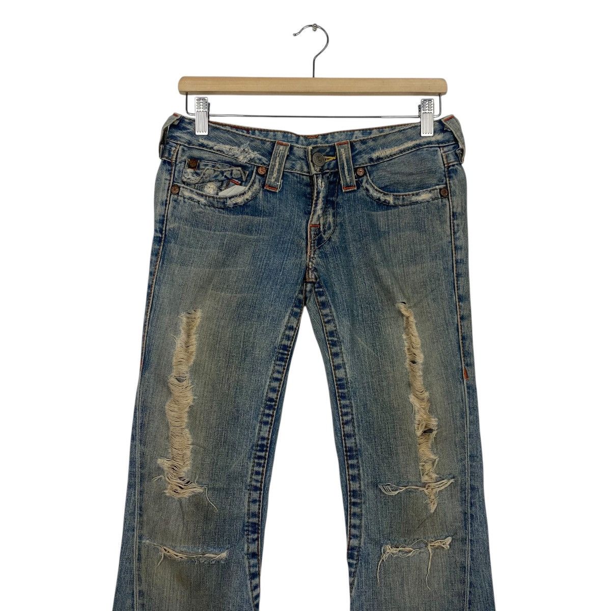 True Religion True Religion distressed flare pant Size 28" / US 6 / IT 42 - 3 Thumbnail