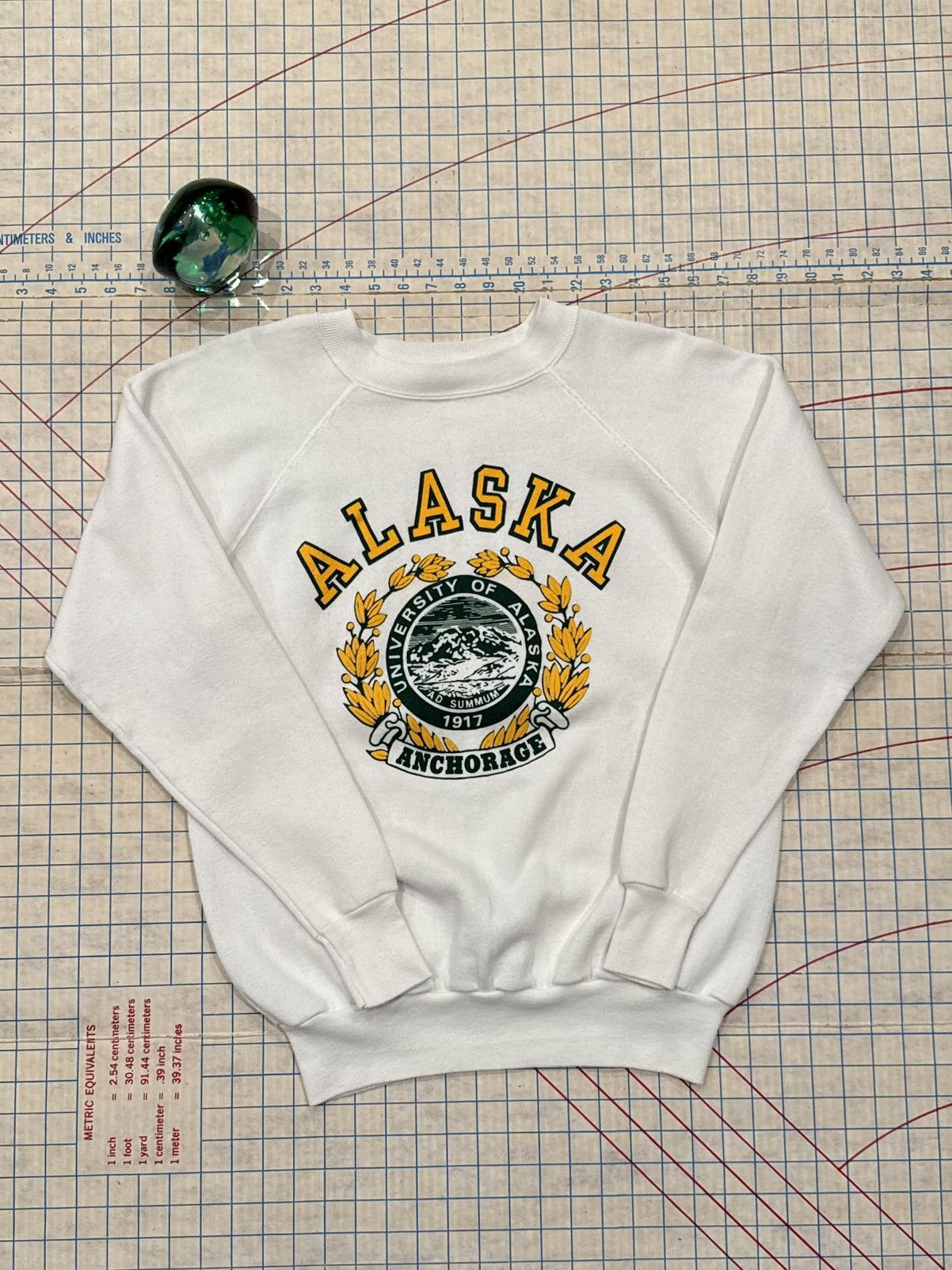 Velva Sheen Vintage 70’s Velva Sheen University of Alaska Collegiate Lar Size US L / EU 52-54 / 3 - 4 Thumbnail