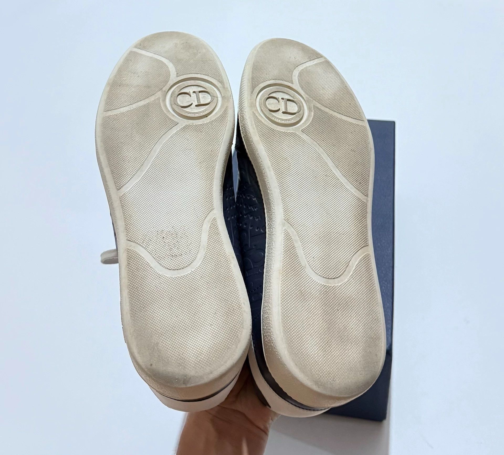 Dior Dior B01 Monogram Embossed Flat Casual Shoes Navy/White 42 Size US 9 / EU 42 - 7 Thumbnail
