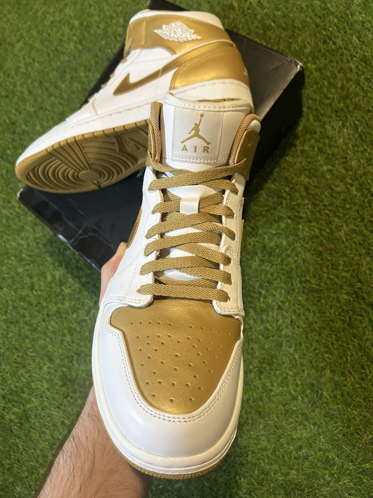 Jordan Brand DS Jordan 1 Phat White Metallic Gold Size US 11 / EU 44 - 3 Thumbnail