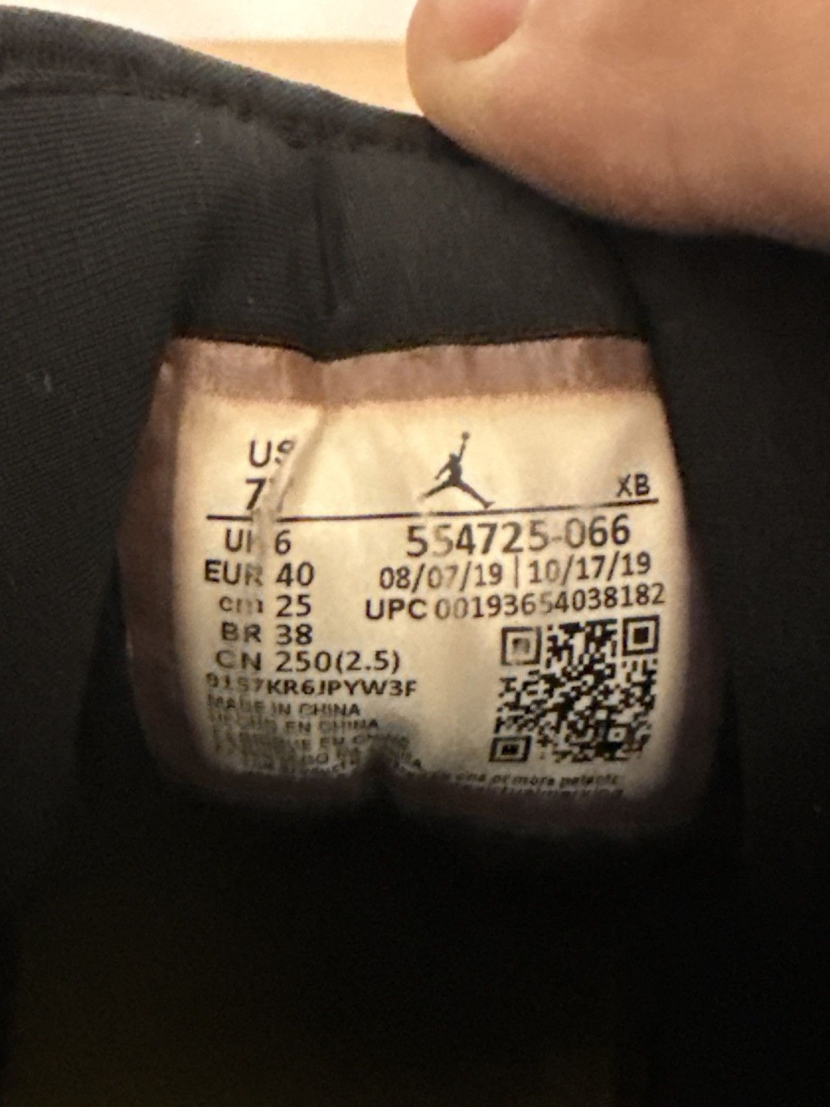 Jordan Brand Jordan 1 “Bred” mids Size US 7 / EU 40 - 7 Thumbnail