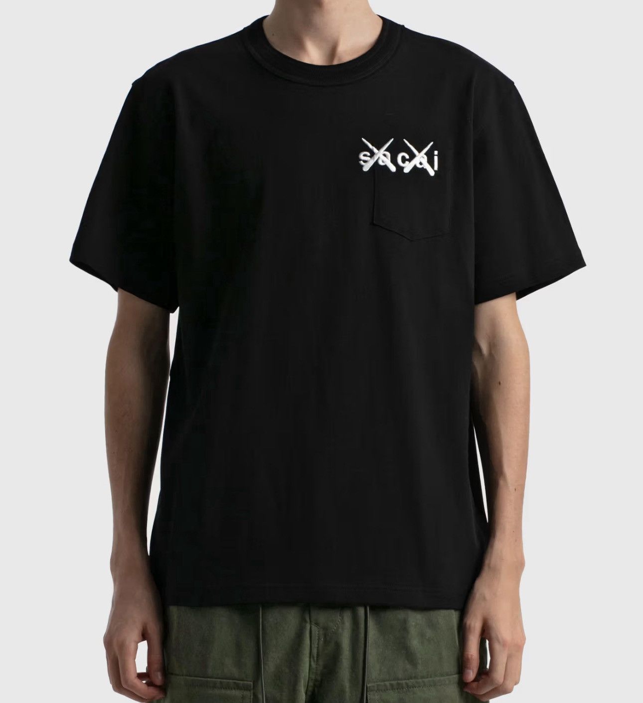 Sacai KAWS x Sacai Embroidery T-shirt Black Size US L / EU 52-54 / 3 - 8 Thumbnail