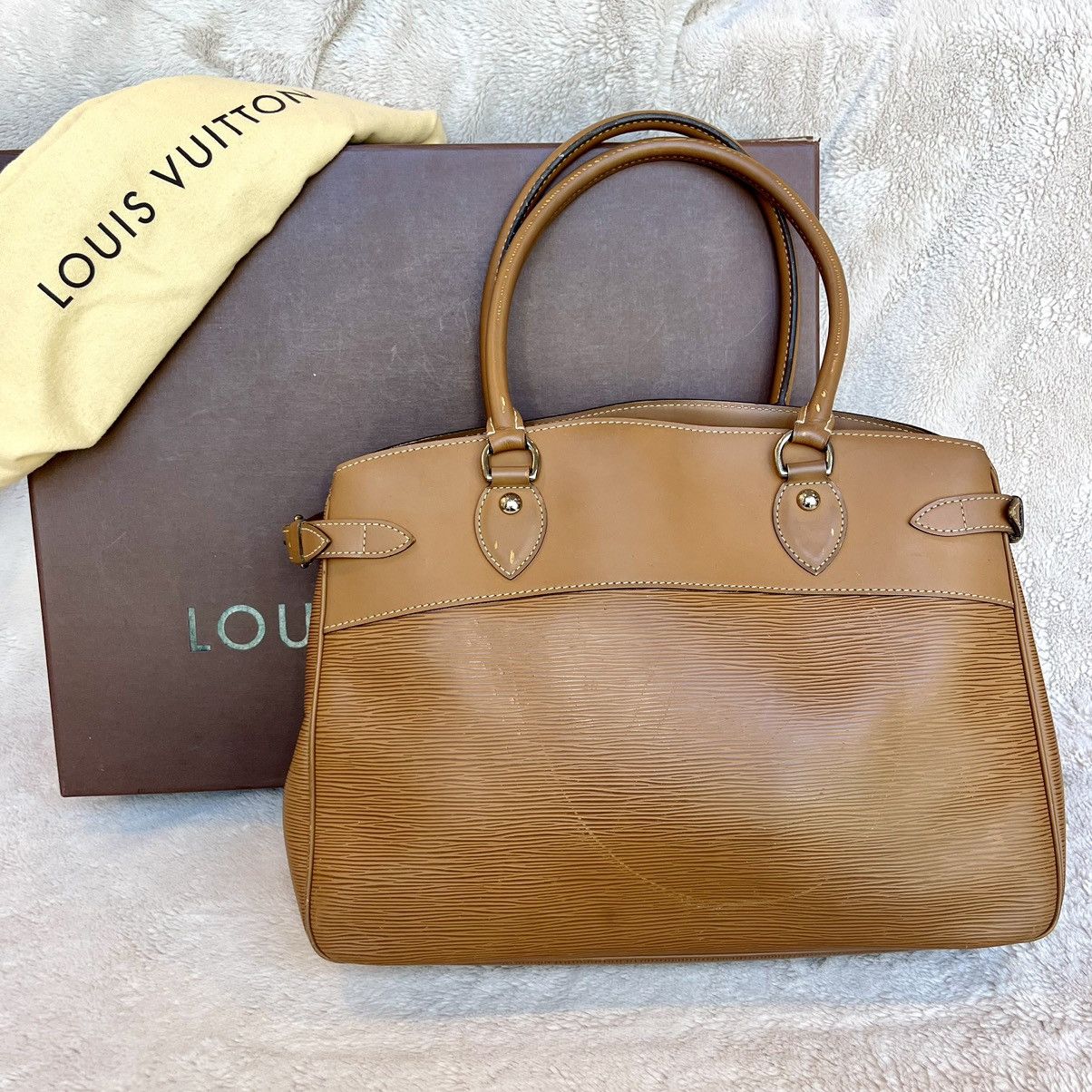 Louis Vuitton Louis Vuitton Cognac Epi Passy GM Shoulder Bag Size ONE SIZE - 2 Thumbnail
