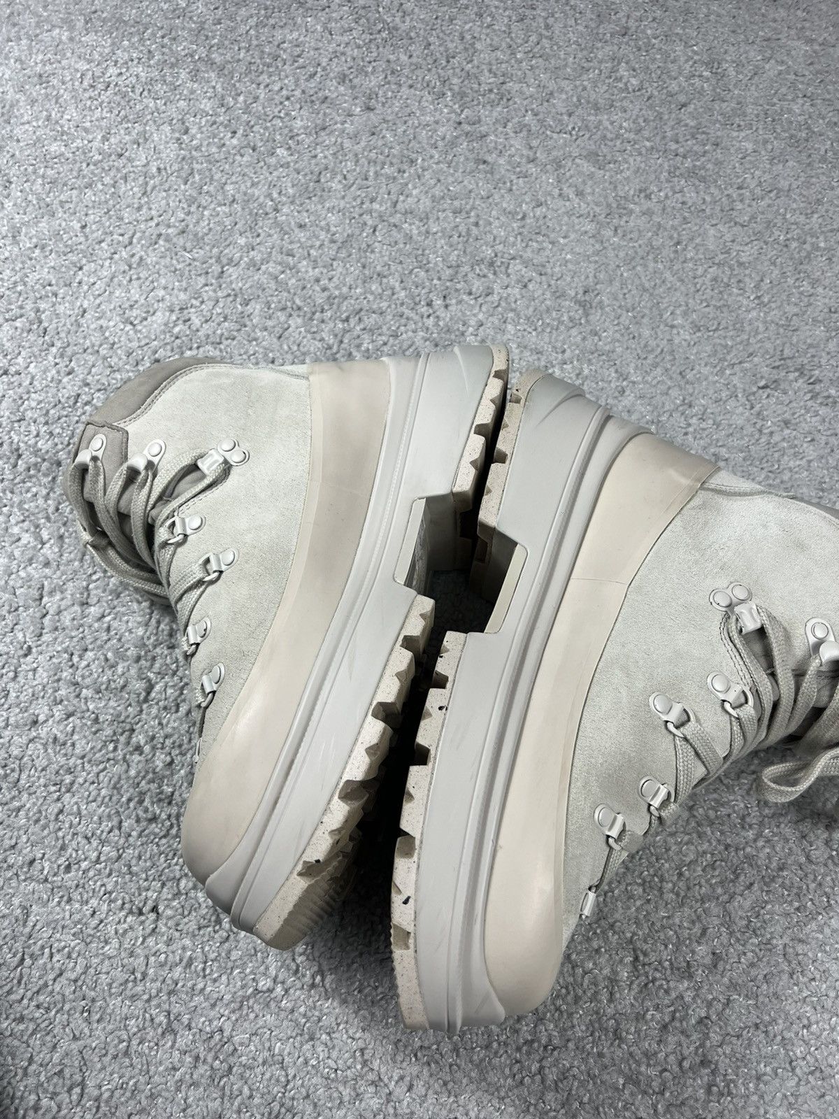 Canada Goose Canada Goose White Suede Journey Hiking Boots Size 9 Size US 9 / EU 42 - 6 Thumbnail