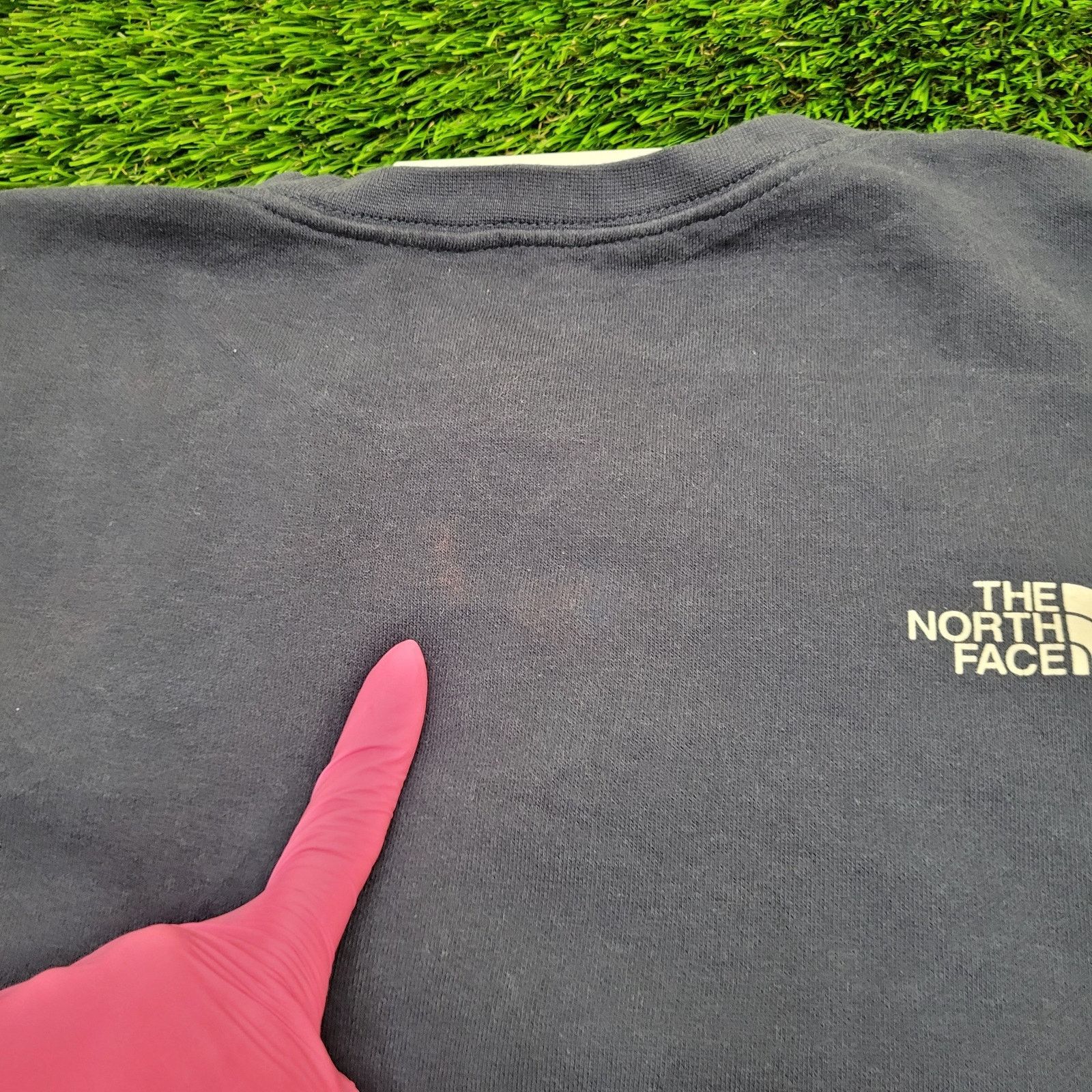 The North Face North-Face TNF Sweatshirt M/L 22x25 Cropped Baggy Size US M / EU 48-50 / 2 - 3 Thumbnail