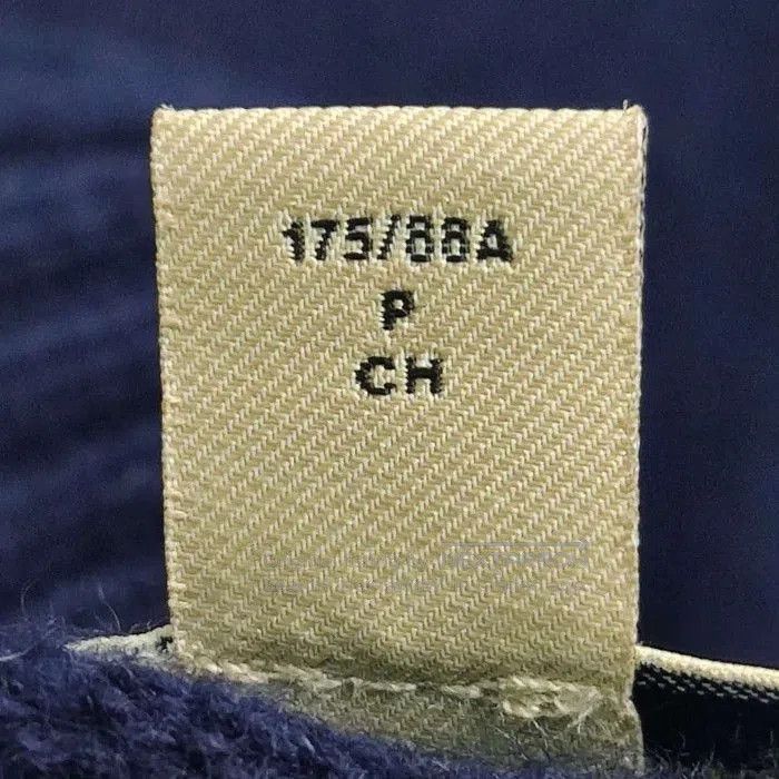 Burberry Burberry Wool Cashmere V. Size S / US 4 / IT 40 - 6 Thumbnail