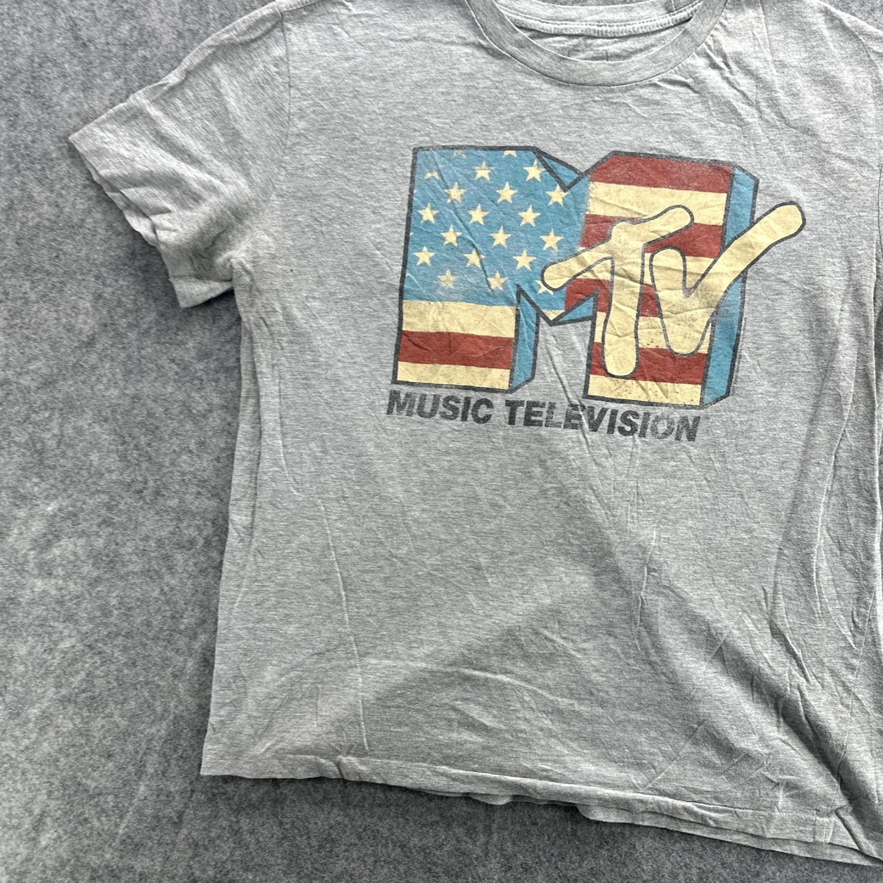 Gap MTV Music Television Shirt Mens M Gray Graphic Tee Flag USA Patriotic Glass? Size US M / EU 48-50 / 2 - 4 Thumbnail