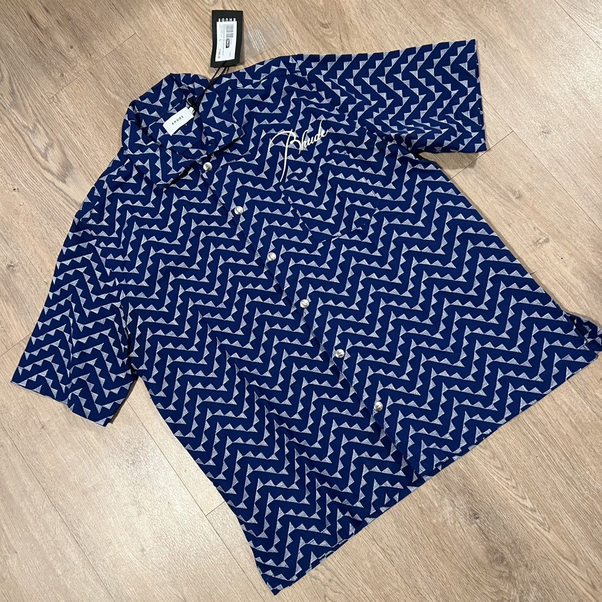 Rhude Rhude Beachfront Shirt – Size L – Brand New – Resort Luxury Size US L / EU 52-54 / 3 - 1 Thumbnail