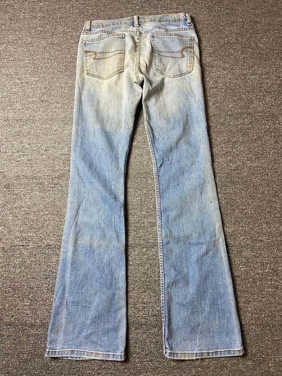 American Eagle Outfitters American Eagle Outfitters Flare Fit Jeans (143) Size 28" / US 6 / IT 42 - 2 Thumbnail