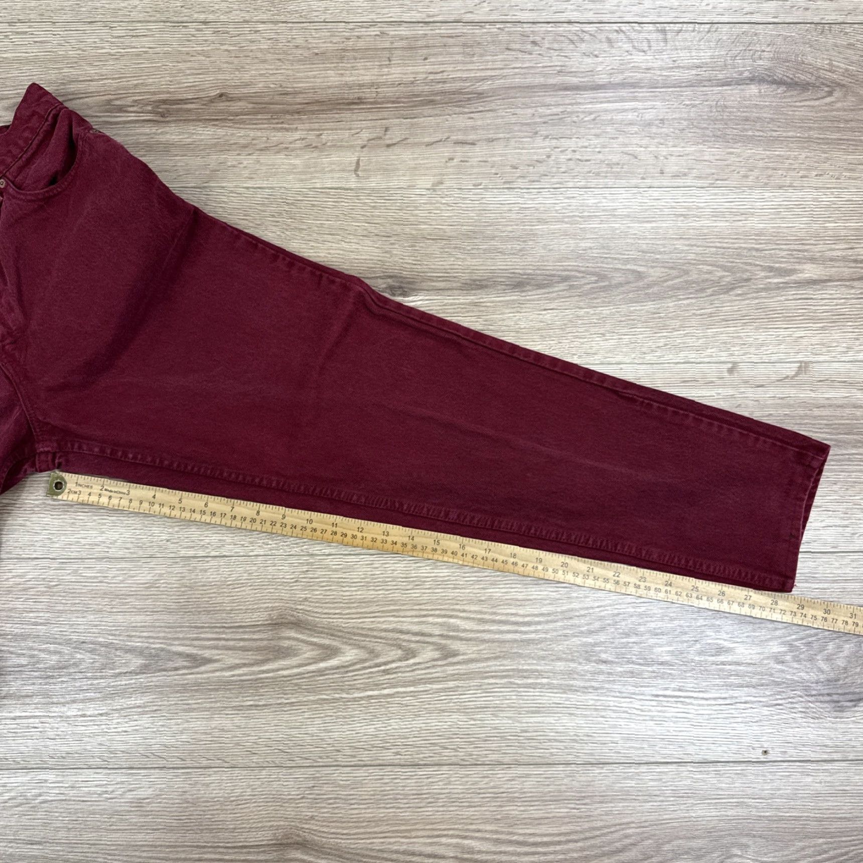 Levi's VINTAGE Levi's 550 Jeans Womens Relaxed Fit Tapered Leg Denim Size 11 Maroon Red 28.5 Inseam Size 32" / US 10 / IT 46 - 7 Thumbnail