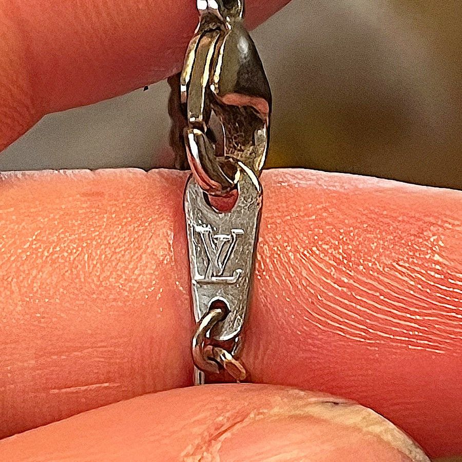 Louis Vuitton Authentic Louis Vuitton Monogram Trunk Pillbox Necklace Size 28 - 10 Thumbnail